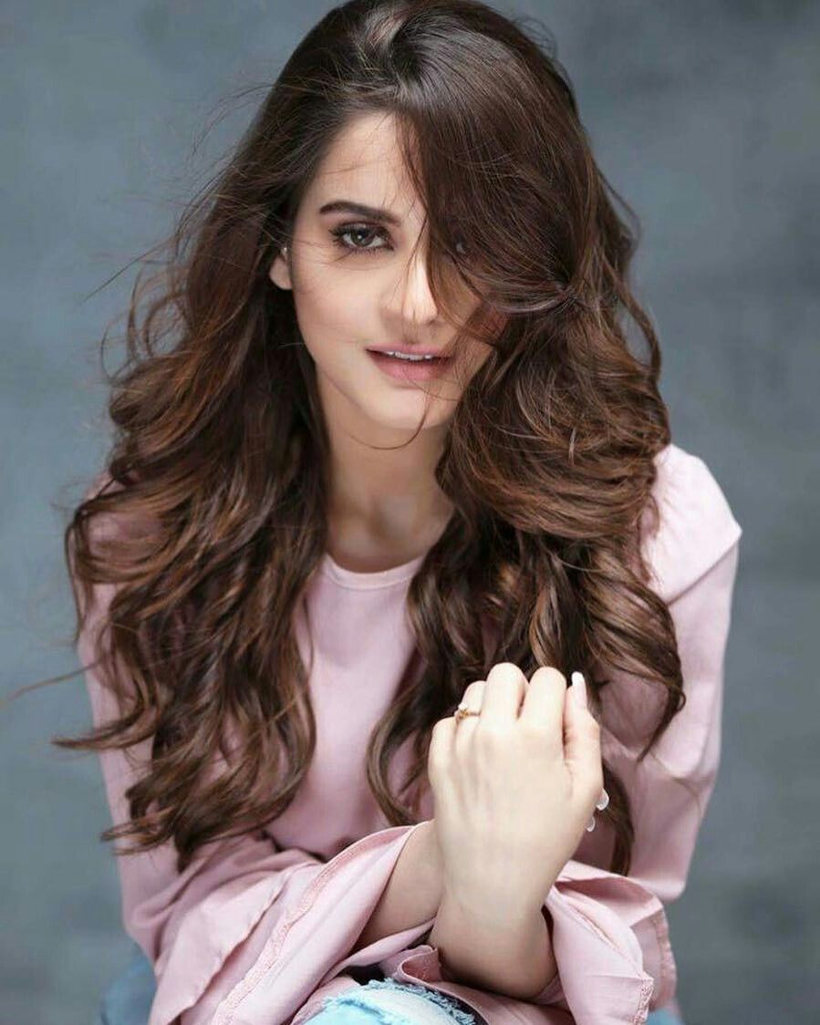 899x1124 Aiman & Minal Khan