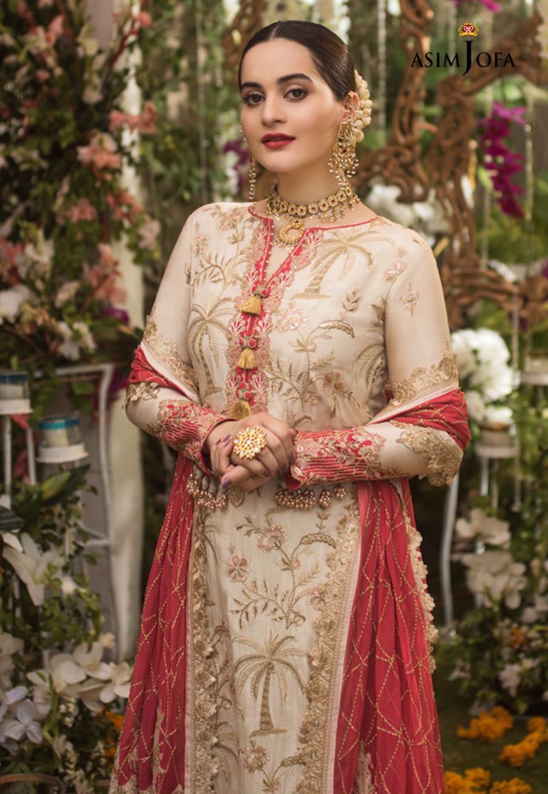 800x1160 Aiman Khan Latest Beautiful Photo Shoot for Asim Jofa