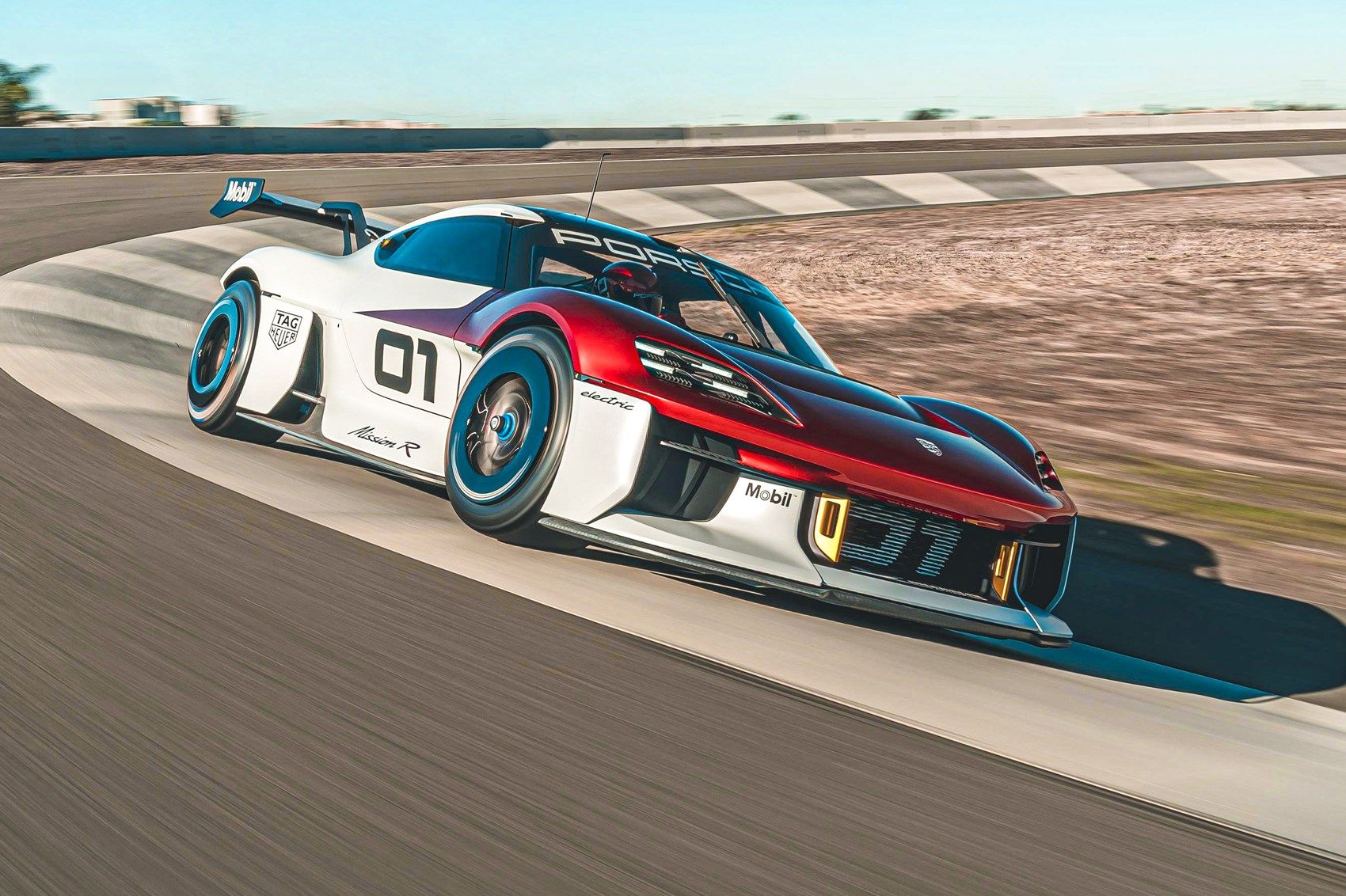 1700x1132 Porsche Mission R review: a new, electric chapter