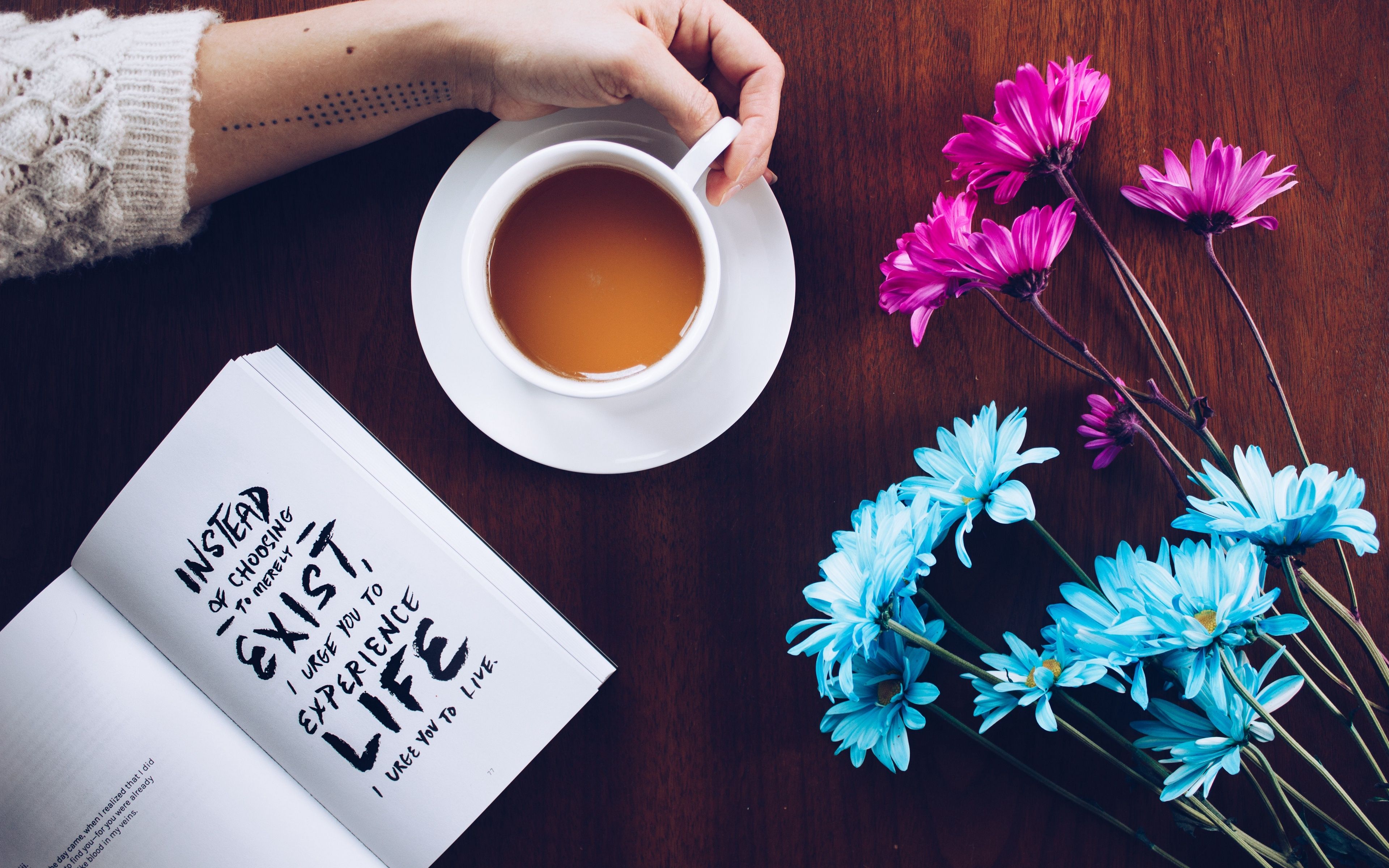 3840x2400 Wallpaper wallpaper, text, flowers, book, coffee, hand, motivation, moods for mobile and desktop, section настроения, resolution 3840x2400