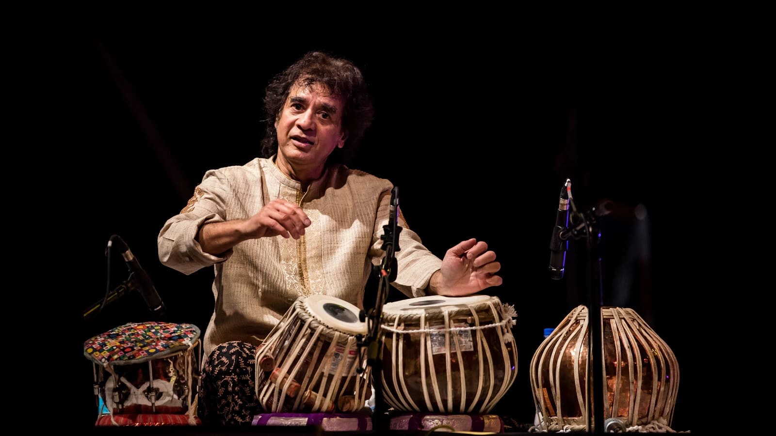 1600x900 Ustad Zakir Hussain dies