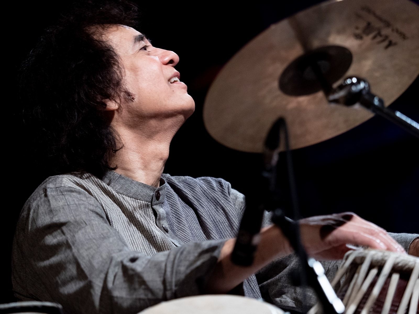 1600x1200 Zakir Hussain