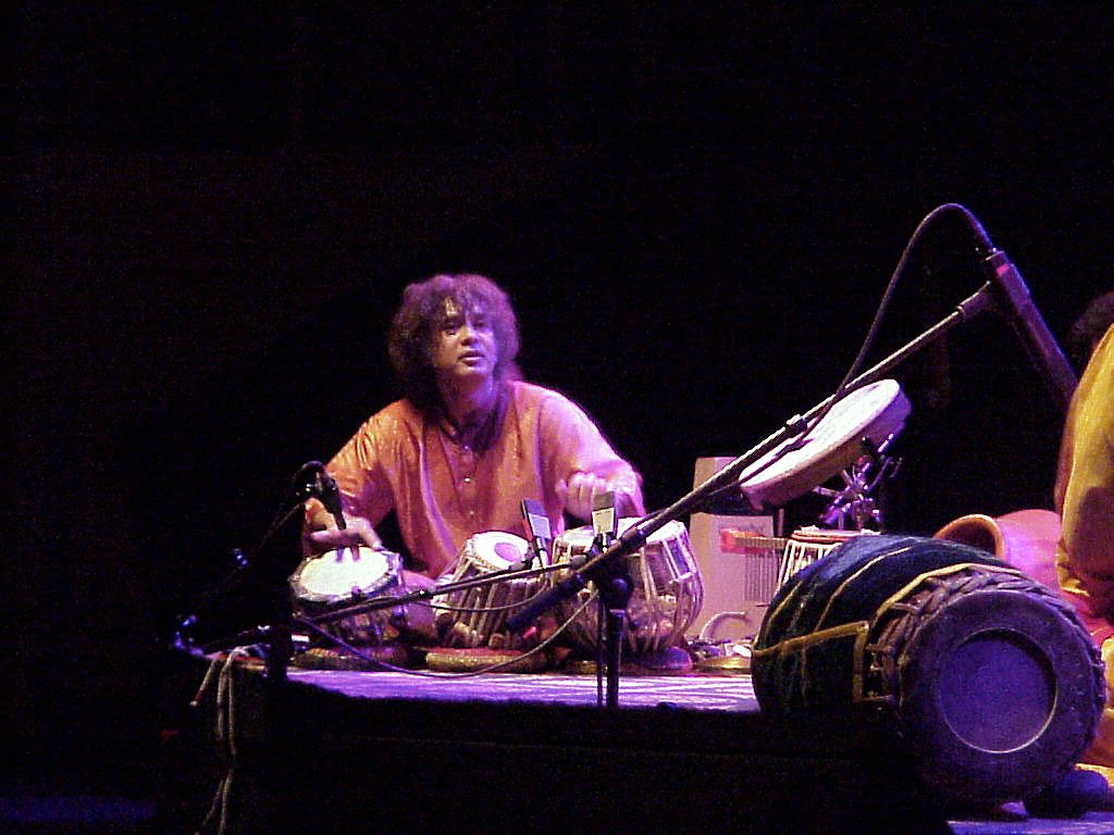 1024x768 Zakir Hussain Munich