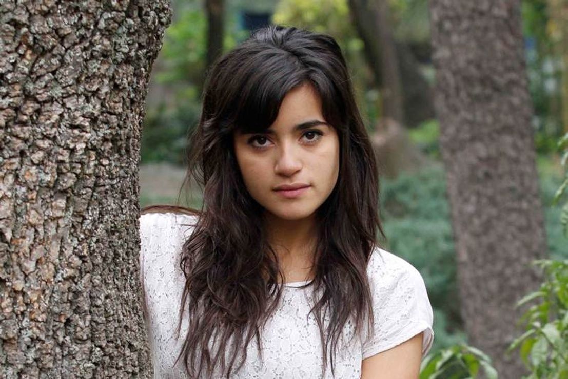 1107x740 Picture of Paulina Gaitan