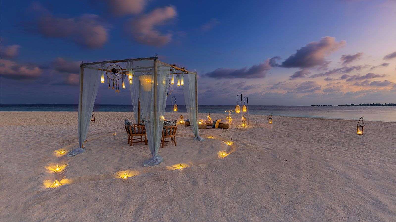 1600x900 Romantic Things To Do at Kudadoo Maldives Private Island