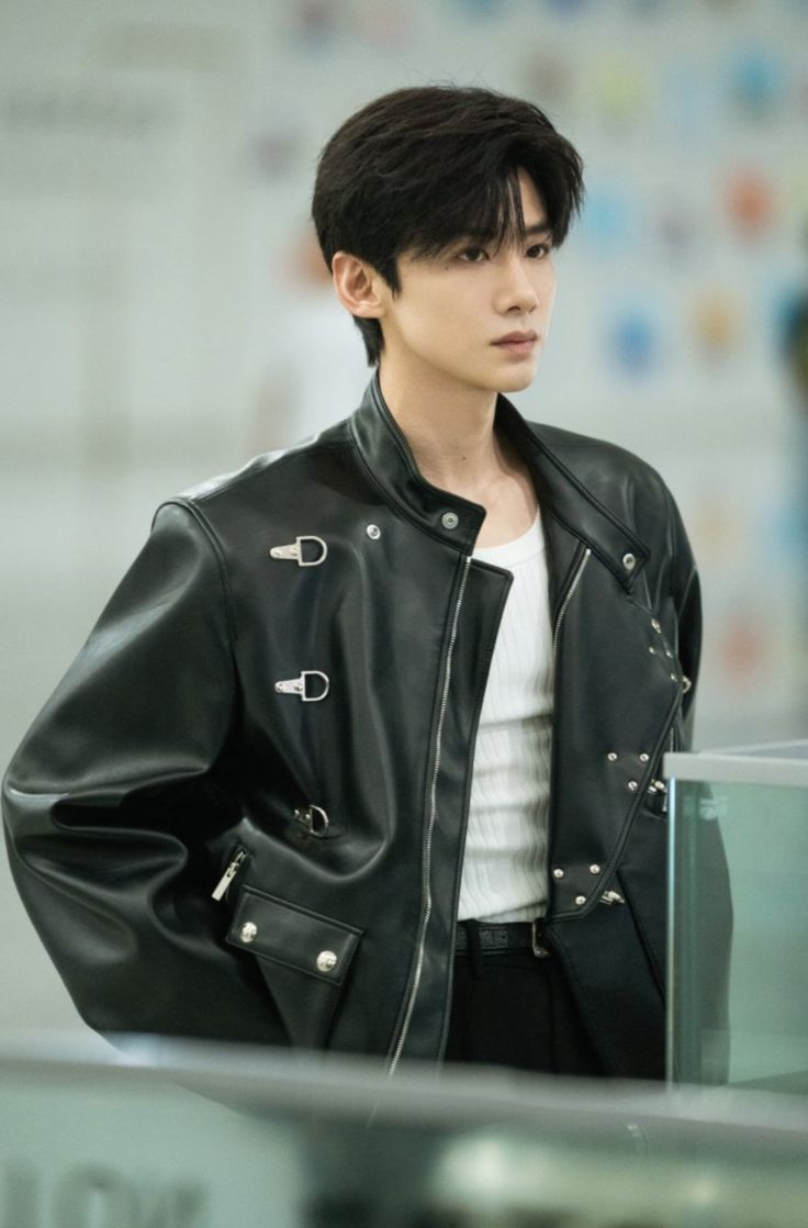 736x1118 The First Frost. Bai Jingting
