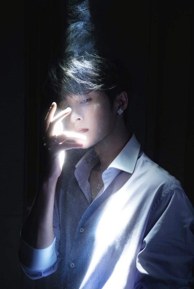 736x1096 First frost sang yan wallpaper. Male lighting reference, Male concept photography, Tan jian ci