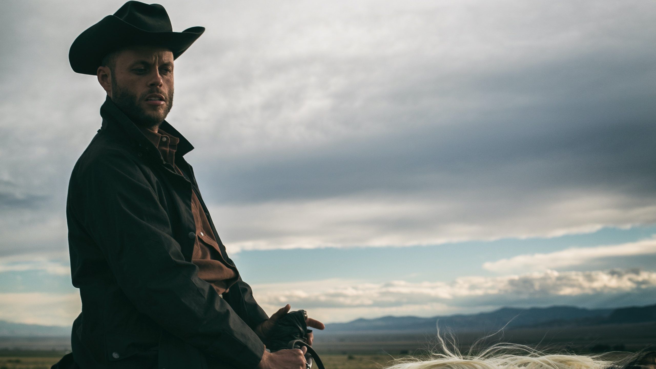 2560x1440 WATCH: Charley Crockett, Run Horse Run Bluegrass Situation