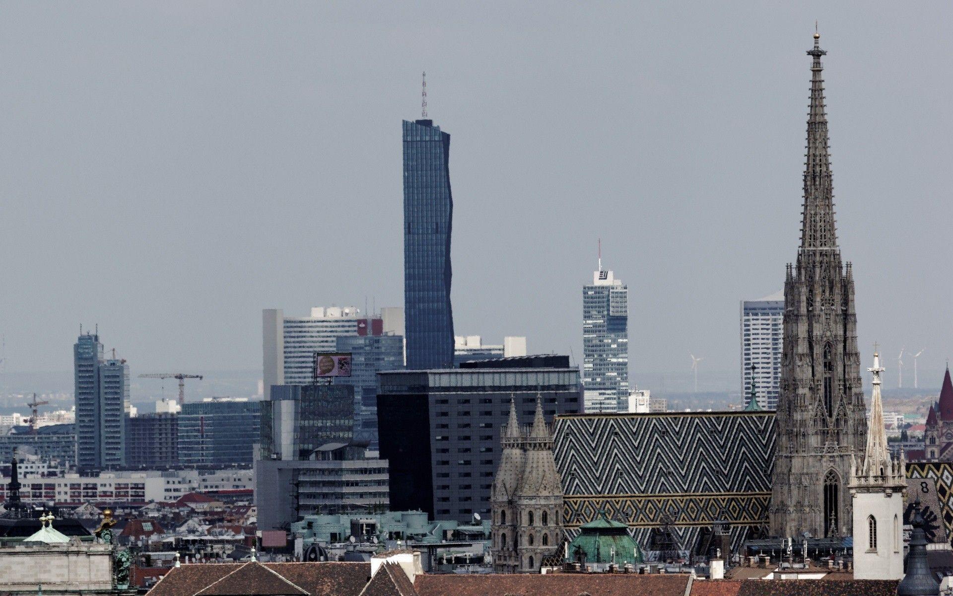 1920x1200 DC Tower und Stephansdom Wien