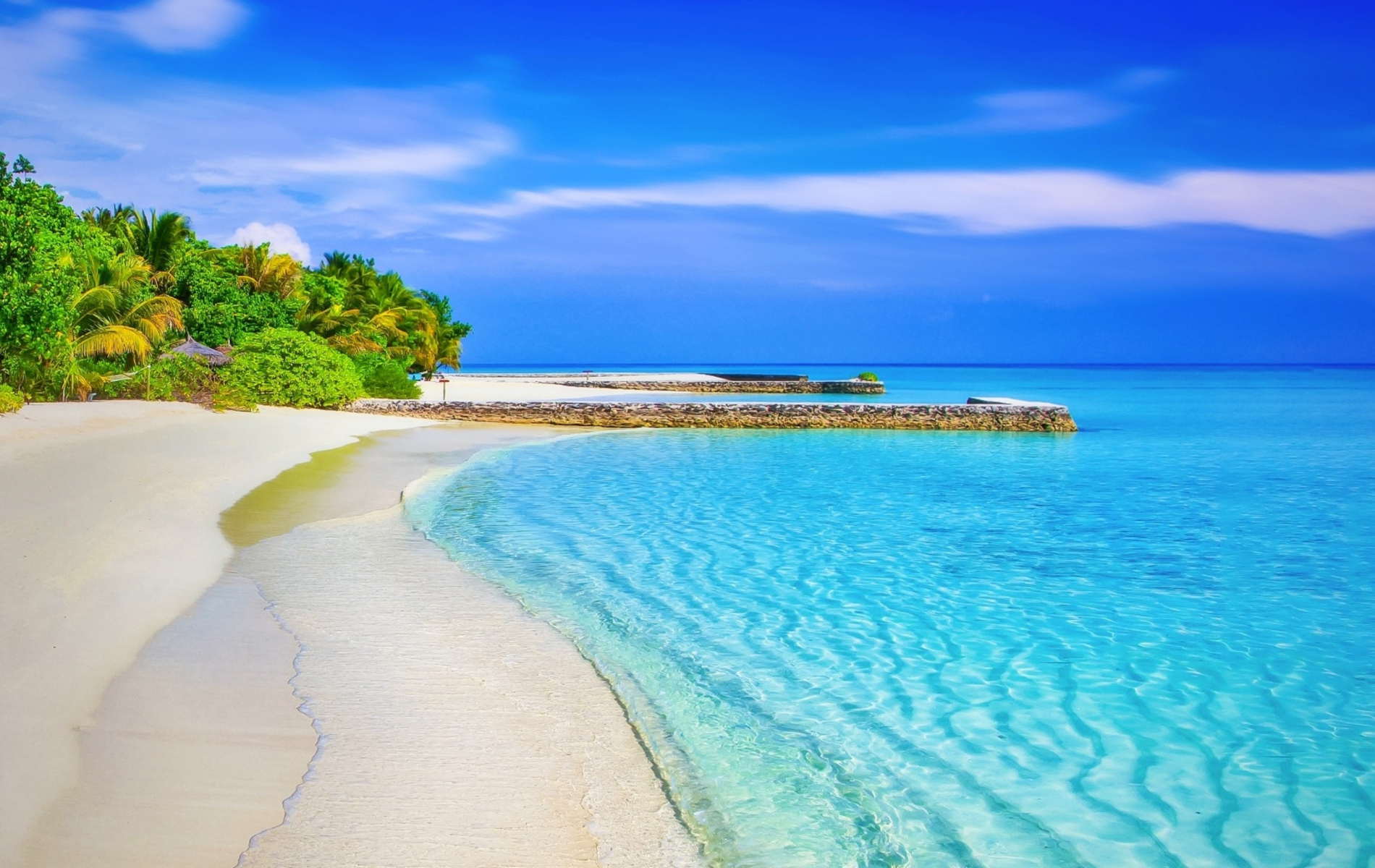 1900x1200 iPhone Beach Wallpaper
