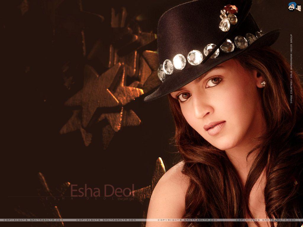 1024x768 Hot Bollywood Heroines & Actresses HD Wallpaper I Indian Models