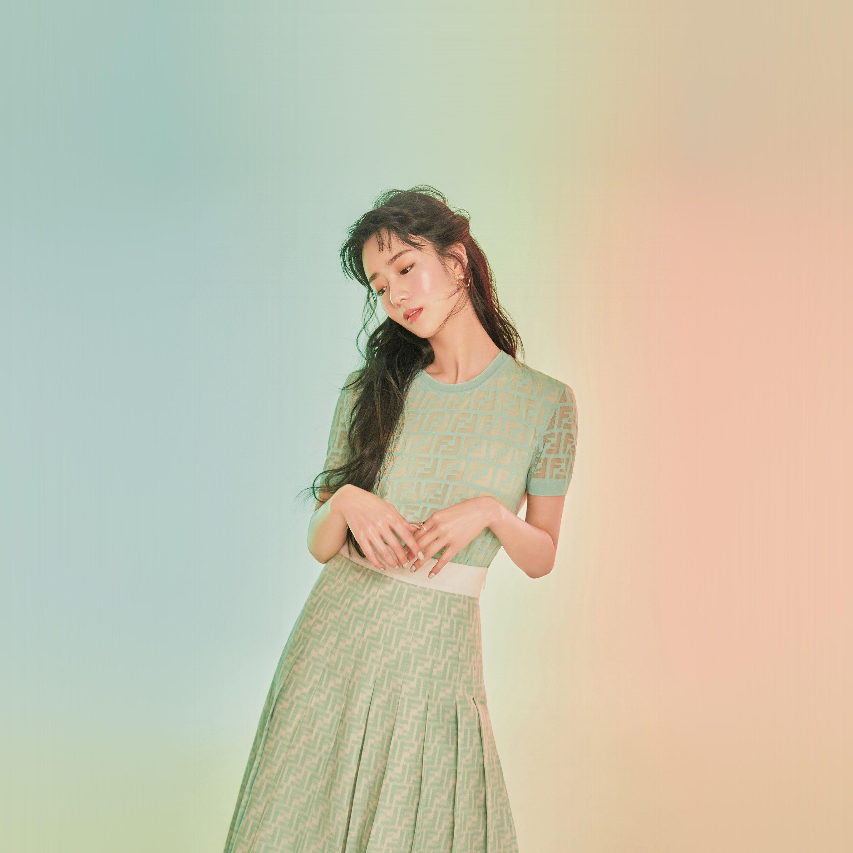 2732x2732 Girl Pink Pastel Kpop Spring Wallpaper