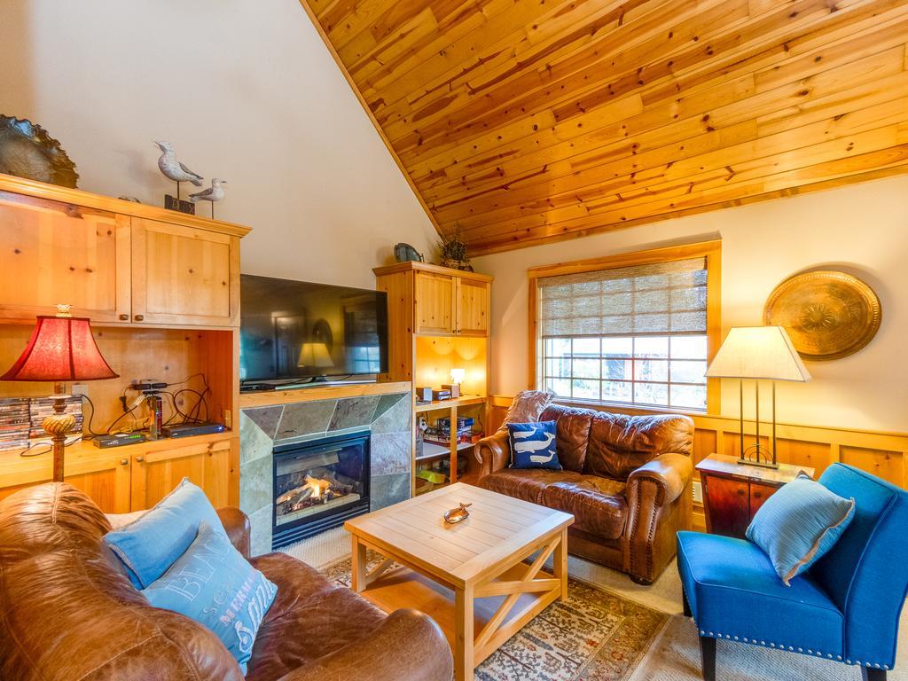 Cozy Cabin Wallpapers - Top Free Cozy Cabin Backgrounds - WallpaperAccess