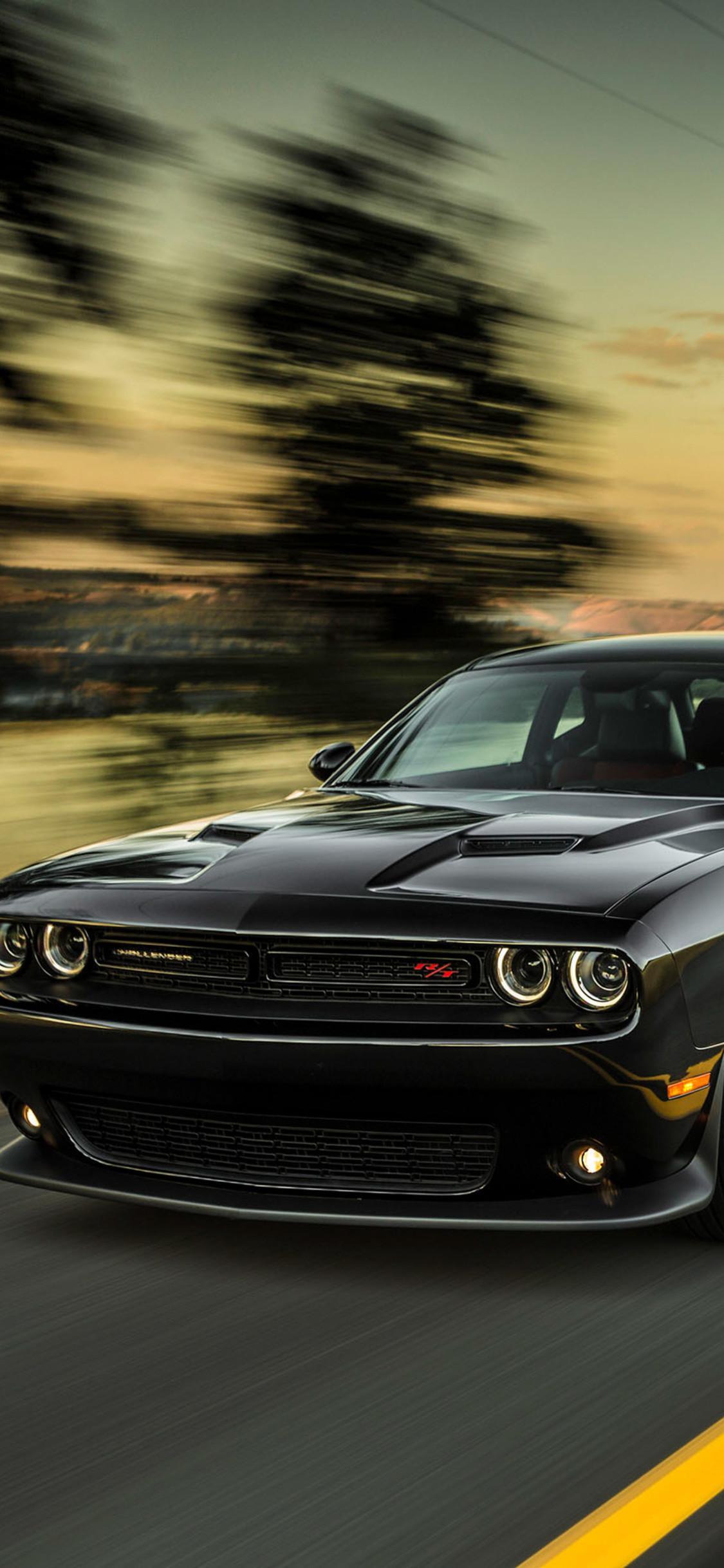 Dodge Challenger Iphone Wallpapers Top Free Dodge Challenger Iphone Backgrounds Wallpaperaccess