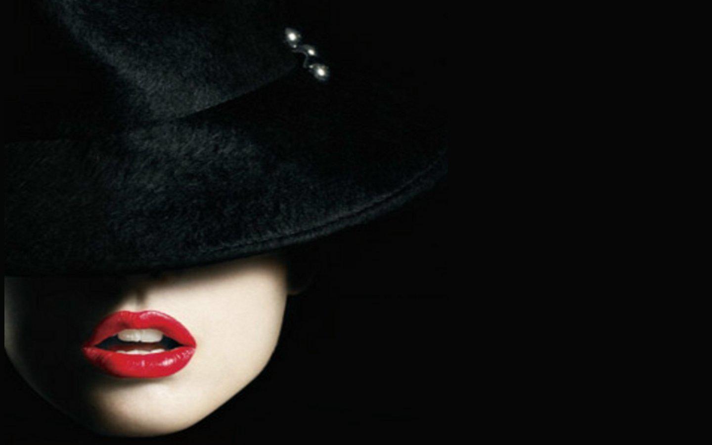 1440x900 Wallpaper Red Lips