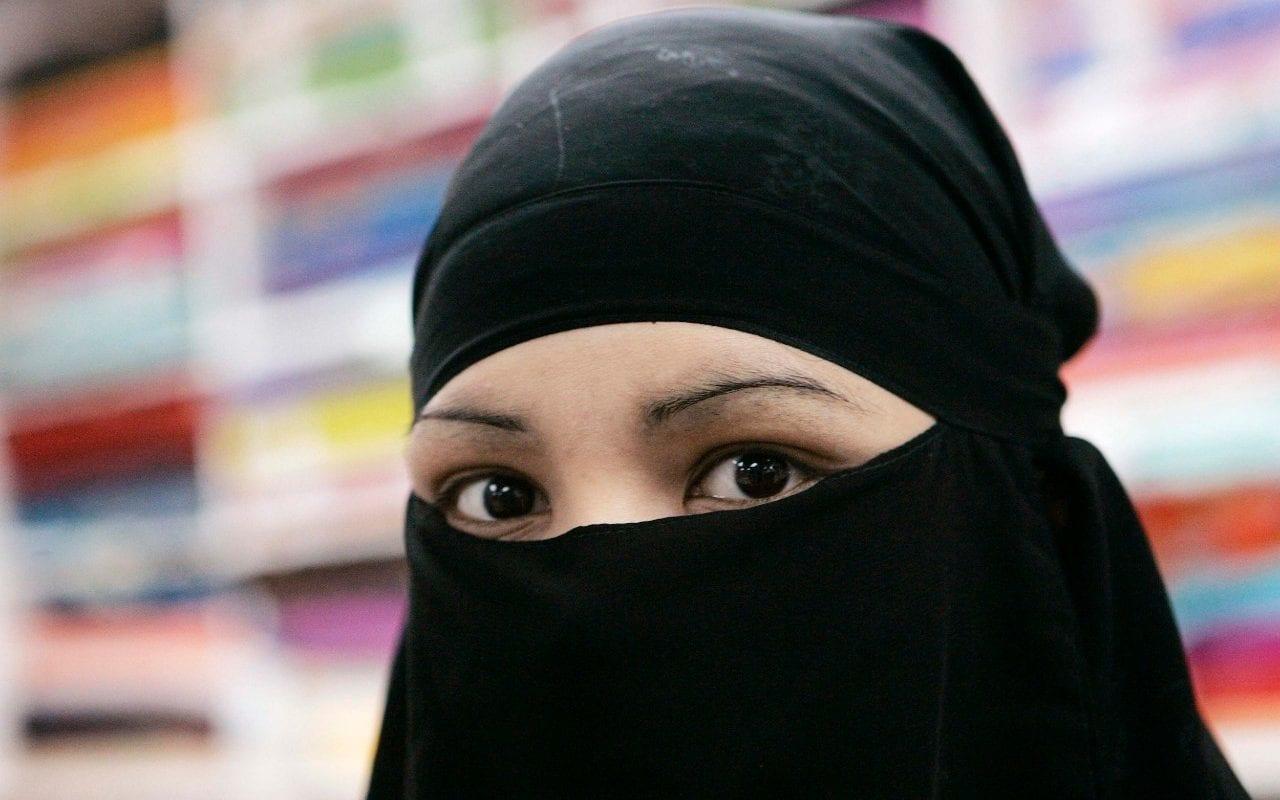 Muslim Women Wallpapers Top Free Muslim Women Backgrounds Wallpaperaccess 7734