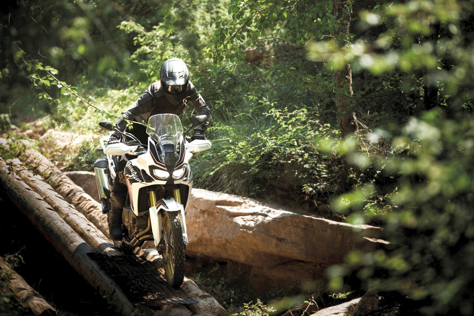 1600x1067 Honda Africa Twin Wallpaper