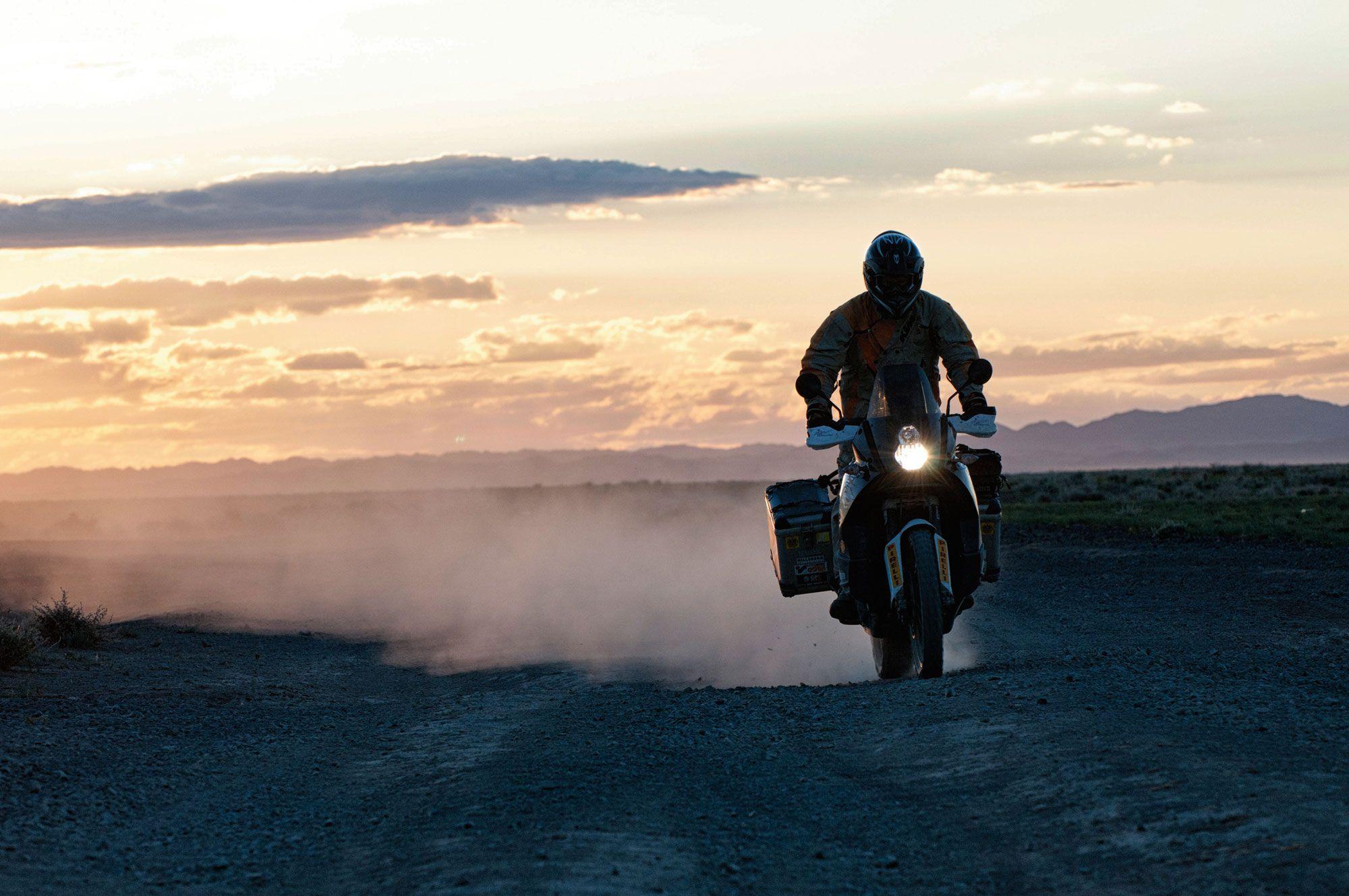 2000x1329 KTM 990 Adventure Review