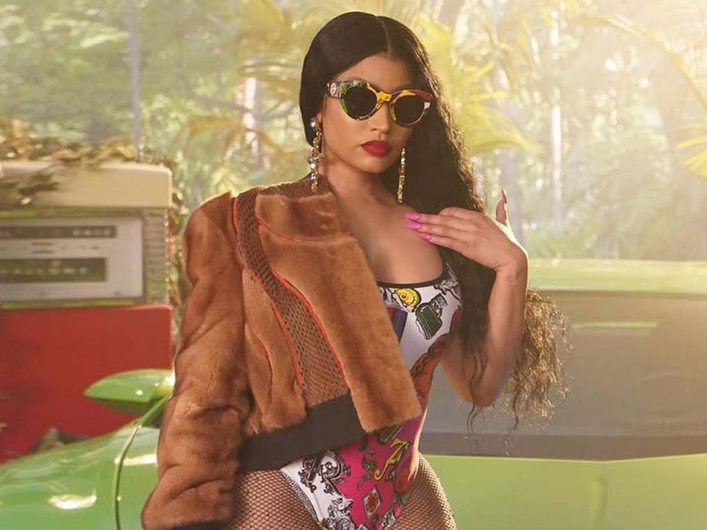 1024x768 Nicki Minaj MEGATRON Wallpaper
