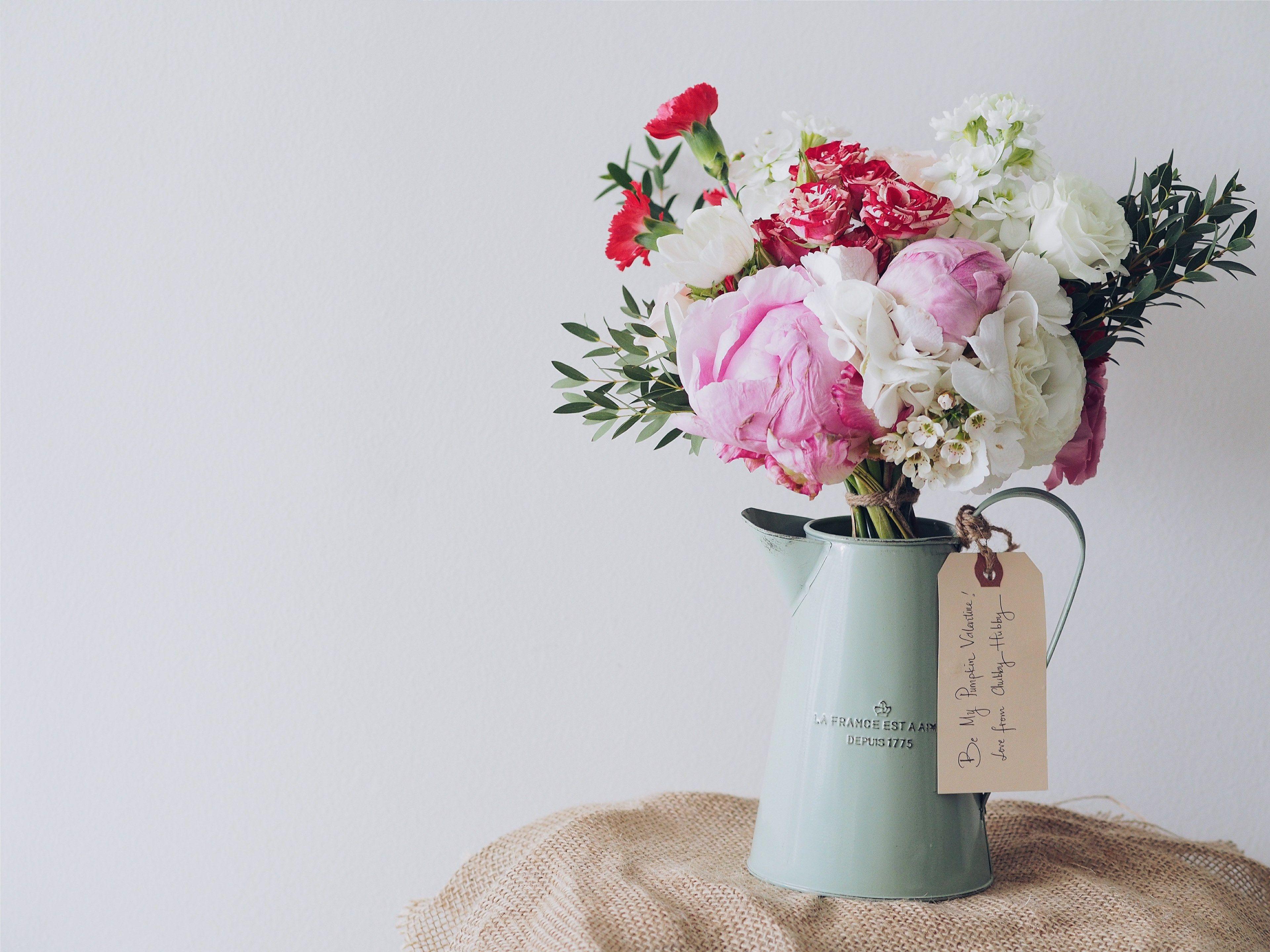3840x2880 valentines day floral arrangement of roses carnations and peonies
