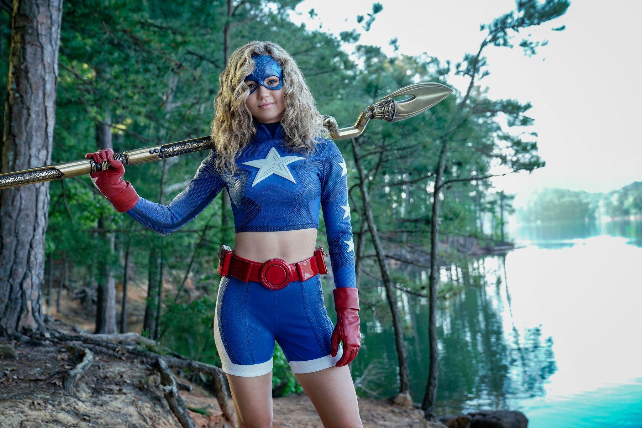 2048x1366 Stargirl HD Wallpaper