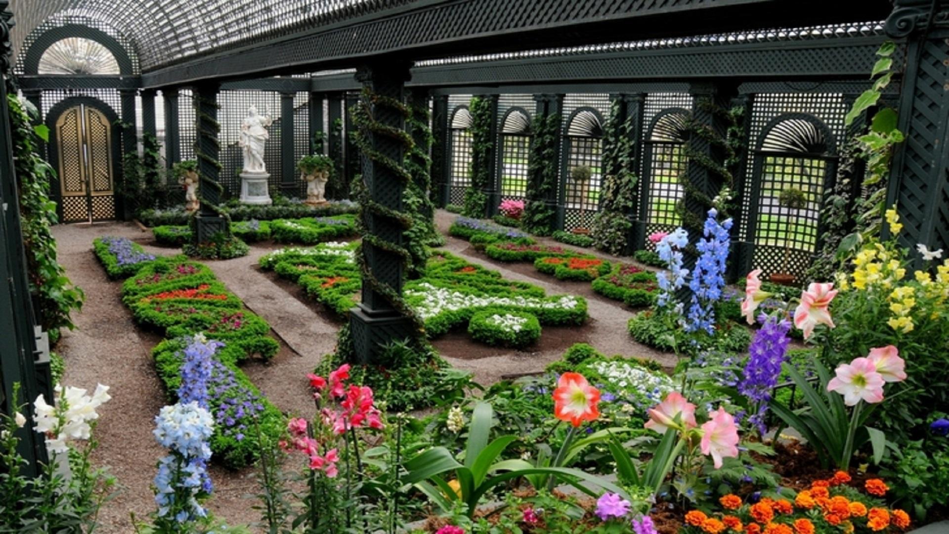 1920x1080 Rose Garden Wallpaper Desktops, 725.15 Kb
