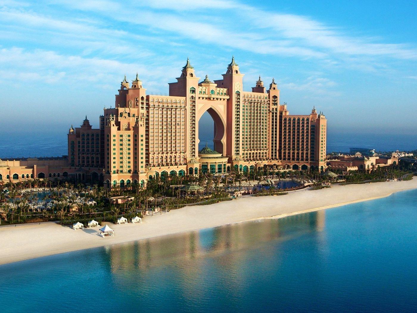 1400x1050 Download wallpaper 1400x1050 dubai, building, sky, beautiful