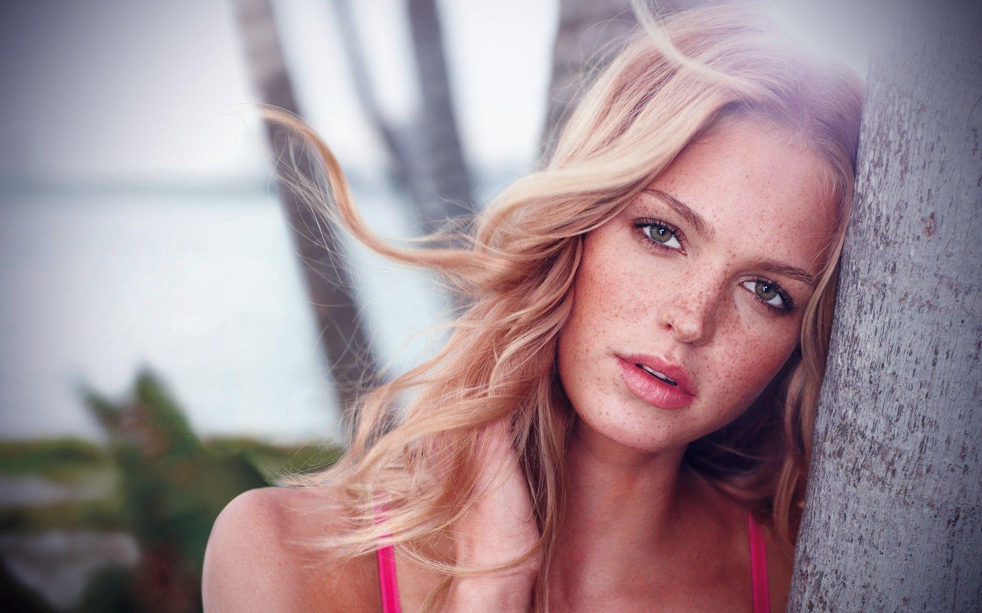 1920x1200 Erin Heatherton HD Wallpaper Desktop Image and Photo