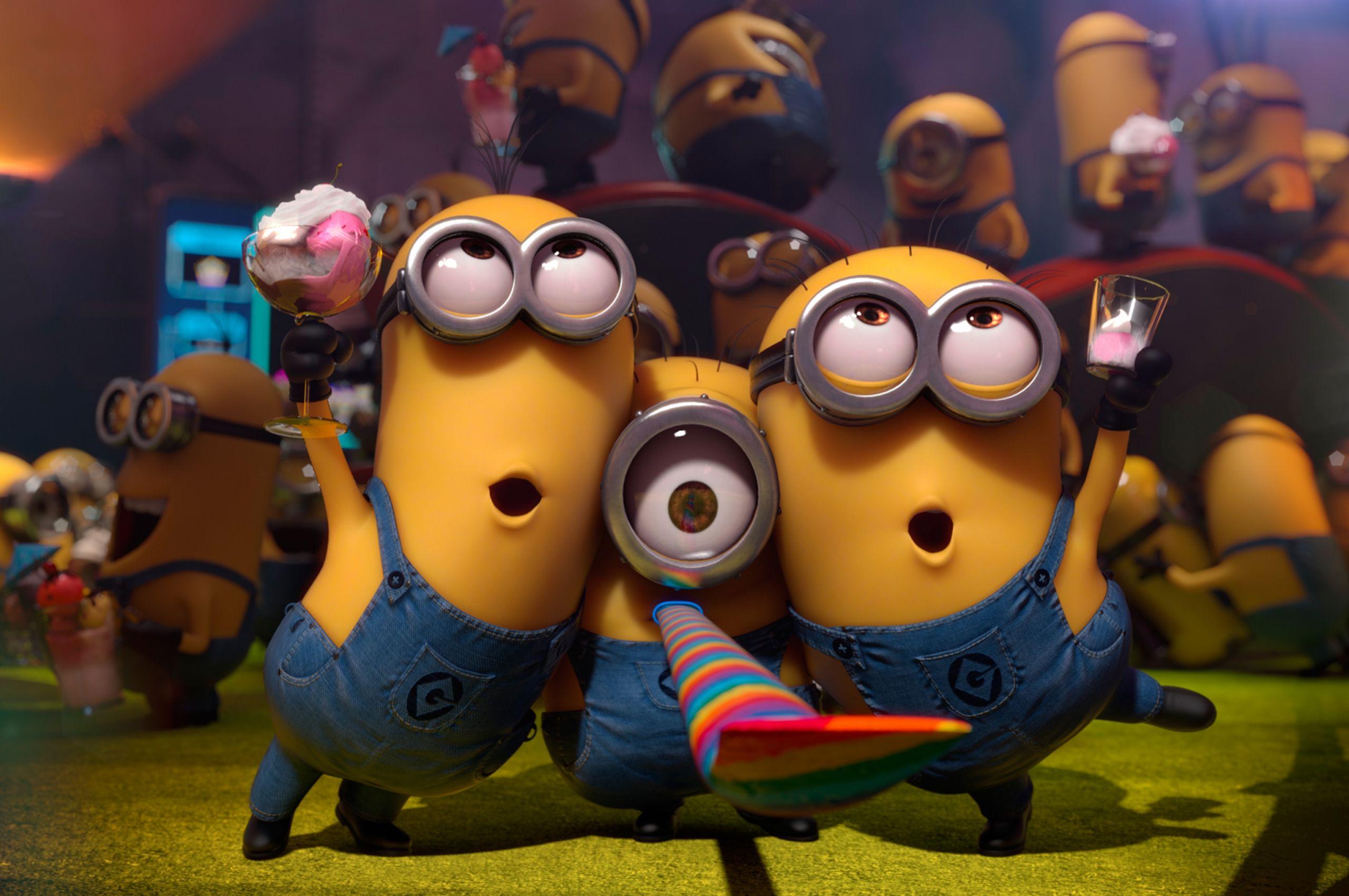 2560x1700 Free download Minions Despicable Me 2 Wide HD Wallpaper 2013