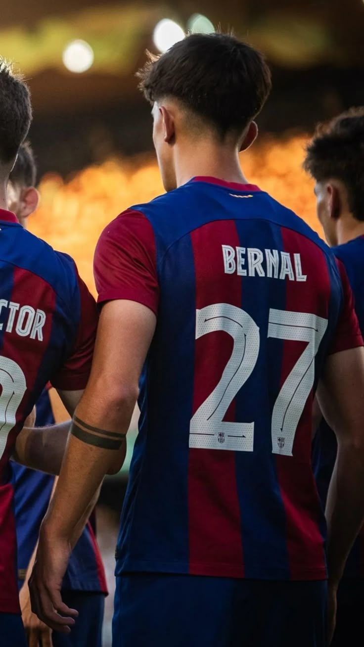 736x1308 Marc Bernal