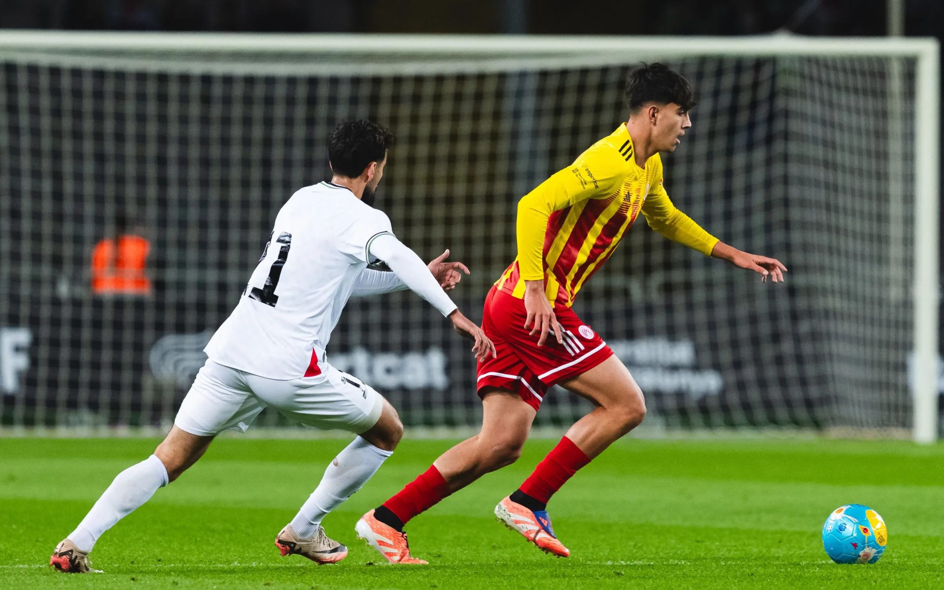 1920x1200 Barcelona midfielder reveals Hansi Flick's advice after NT debut - 'He told me to.'
