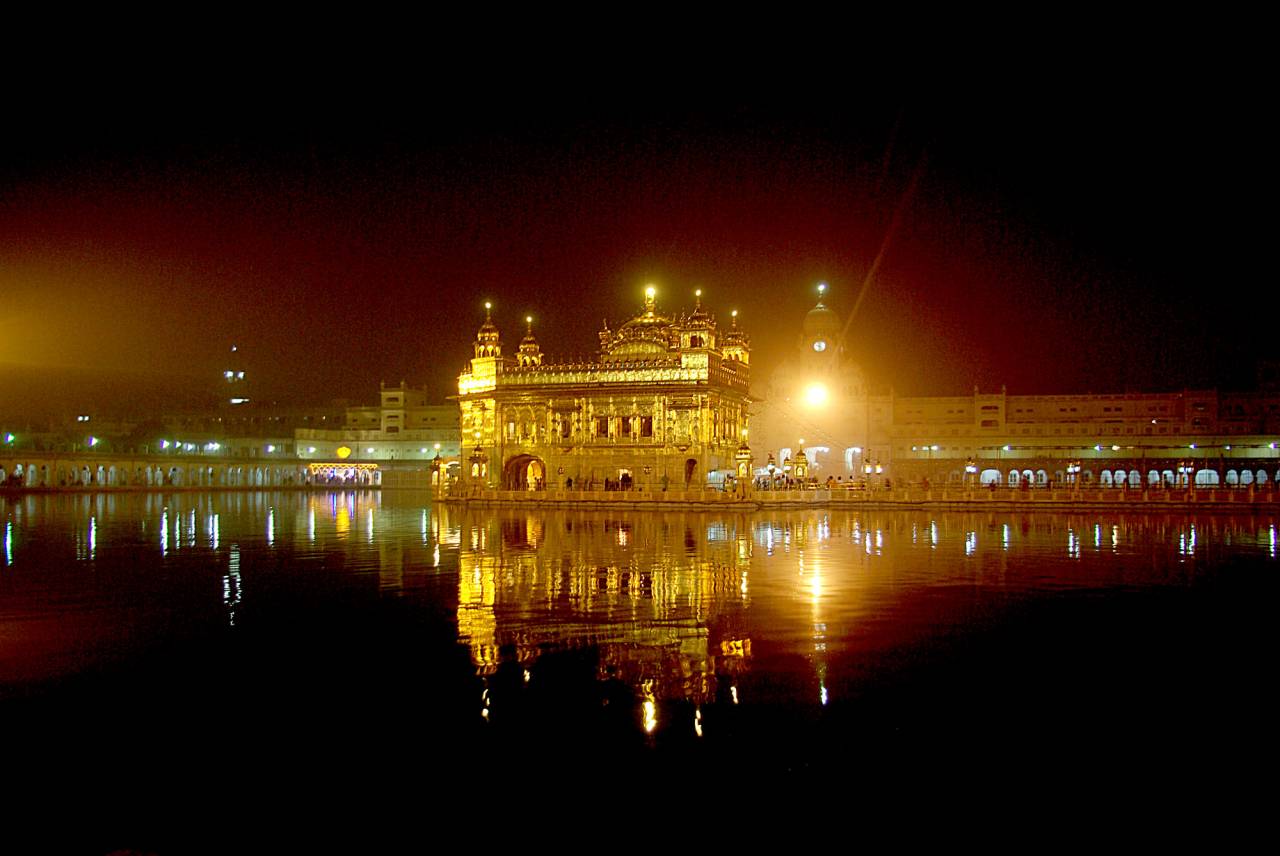 1280x856 golden temple wallpaper 550x367 Golden Temple, India 1232