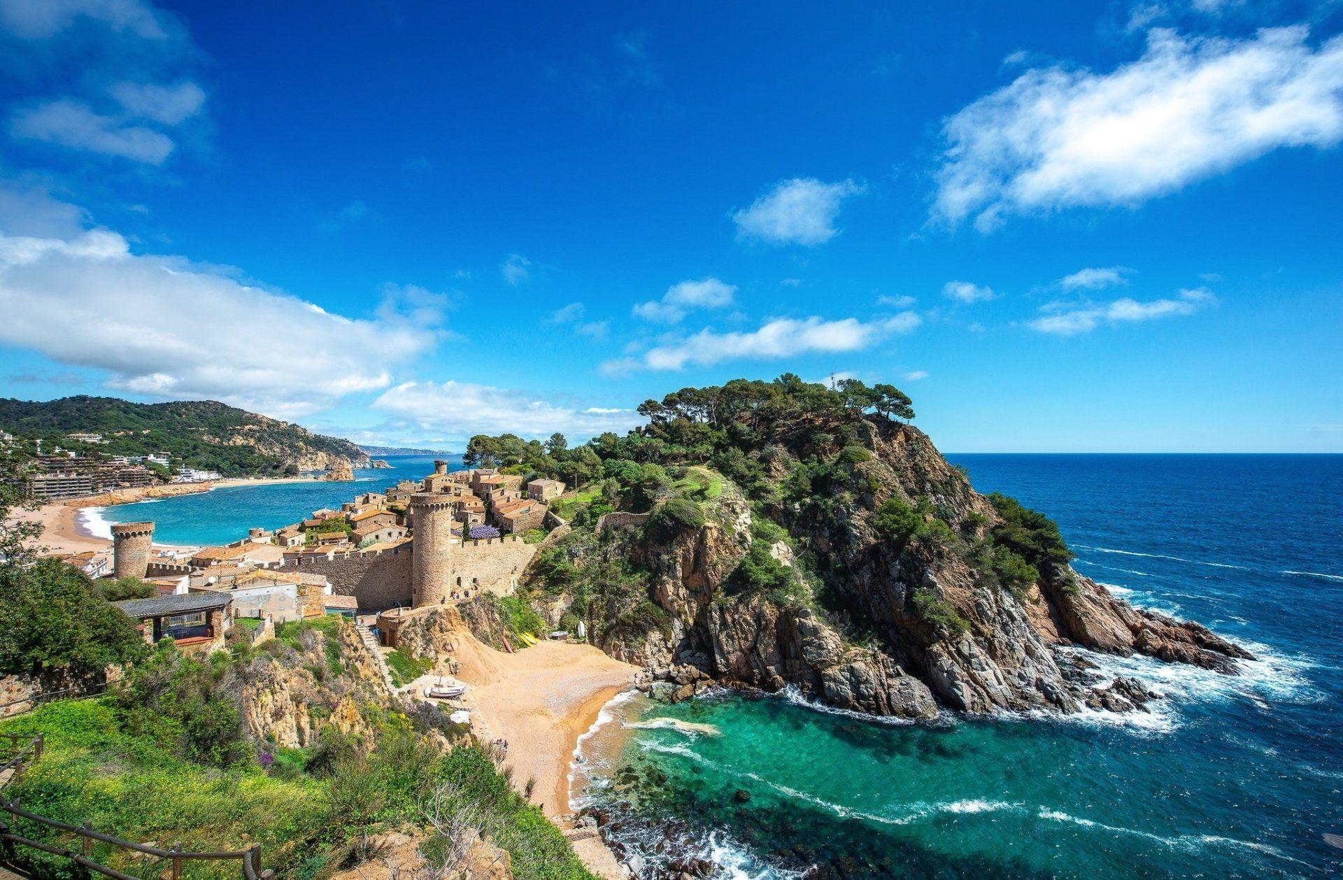 1920x1258 Vila Vella Castle Coastline