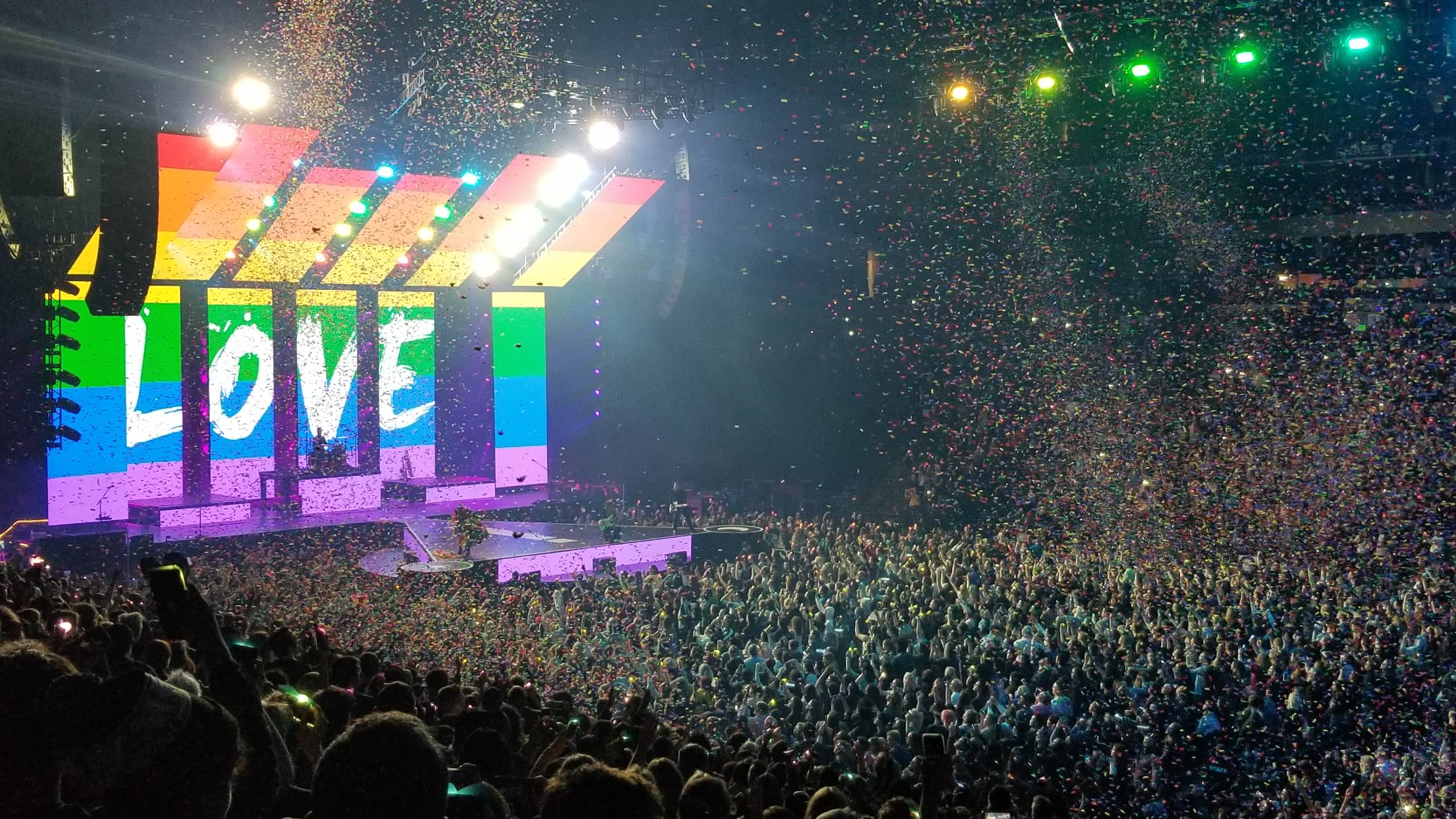 2560x1440 Took This Pic During A Panic At The Disco Concert At The Disco Concert Wallpaper & Background Download