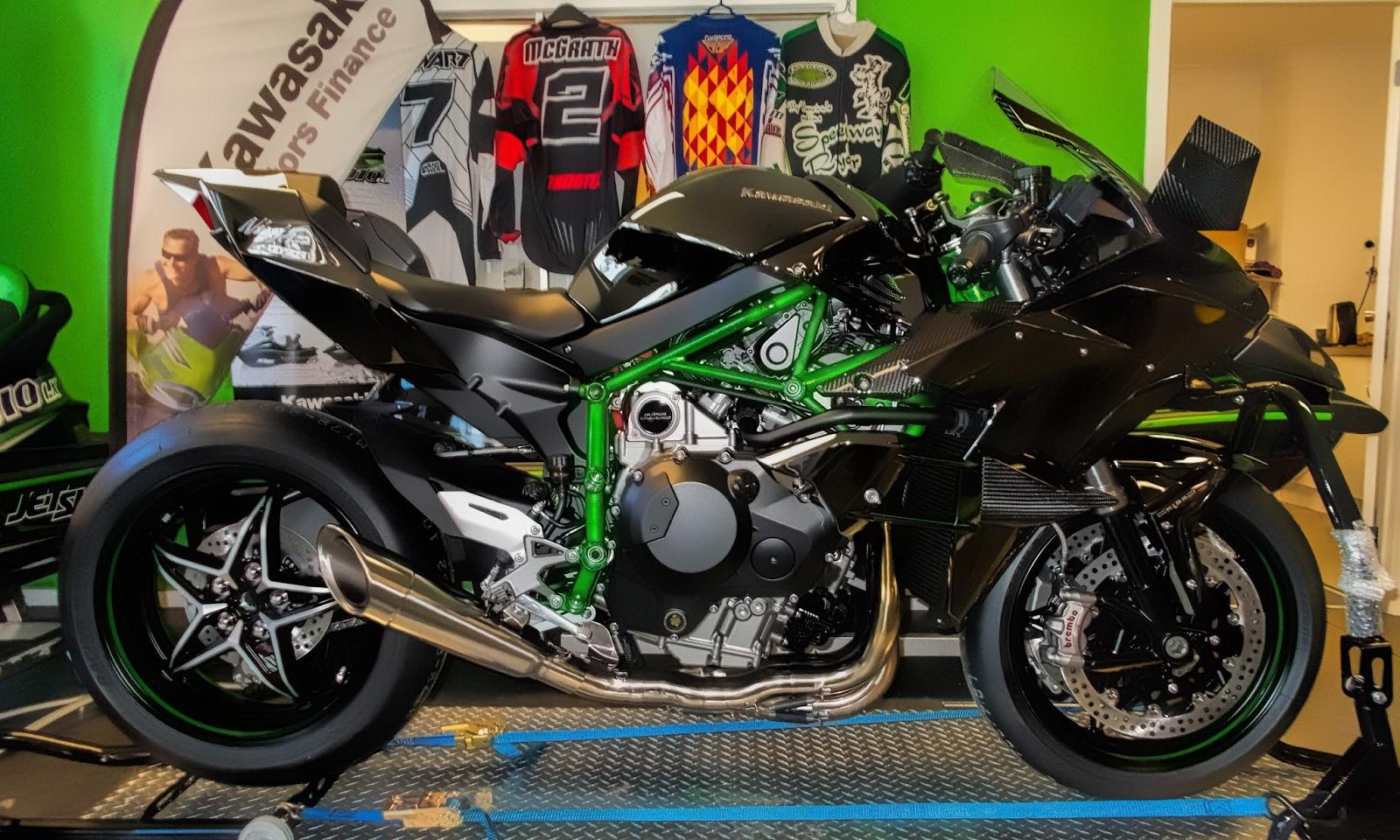 РњРѕС‚РѕС†РёРєР» Kawasaki h2