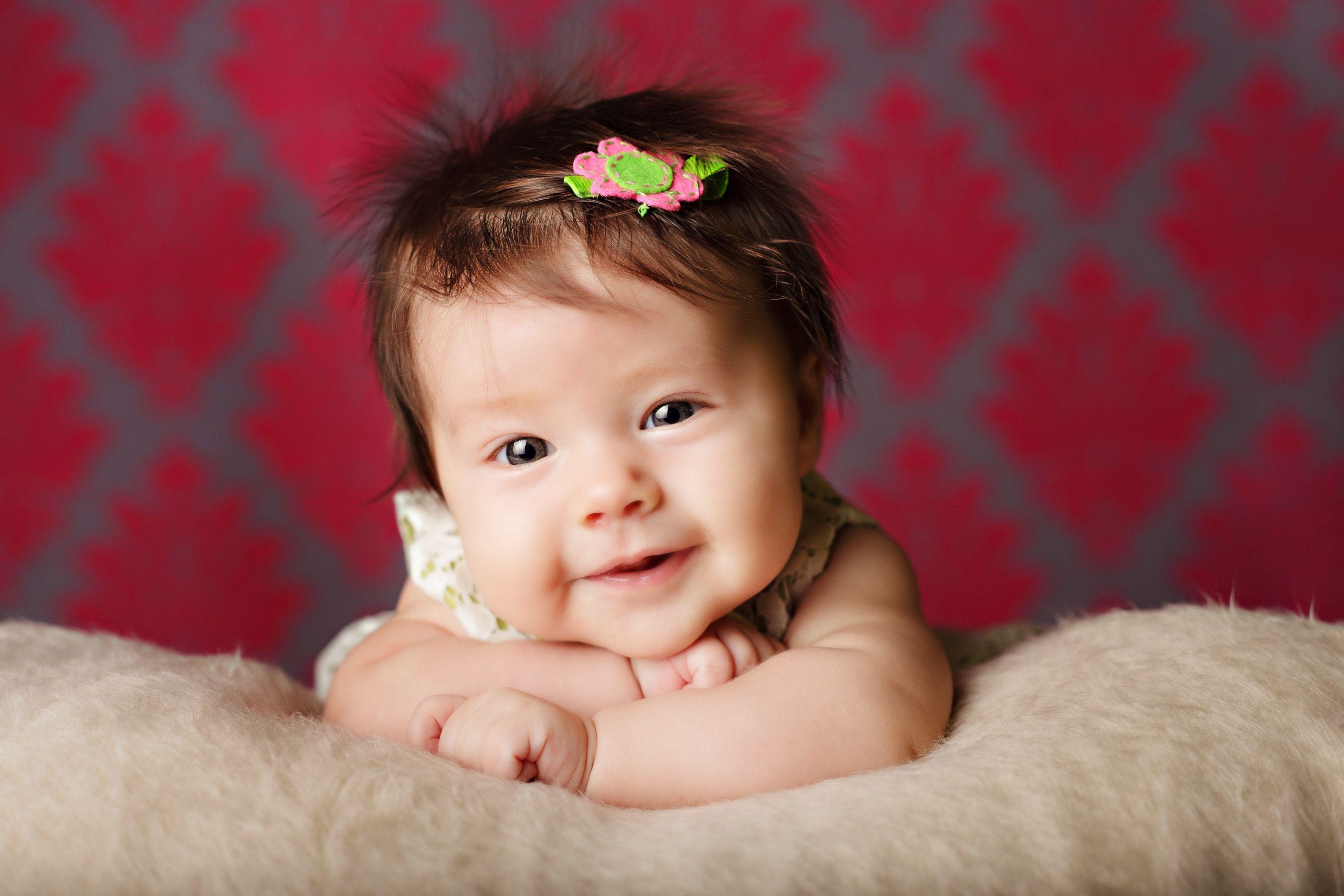 2700x1800 Baby Girl Wallpaper