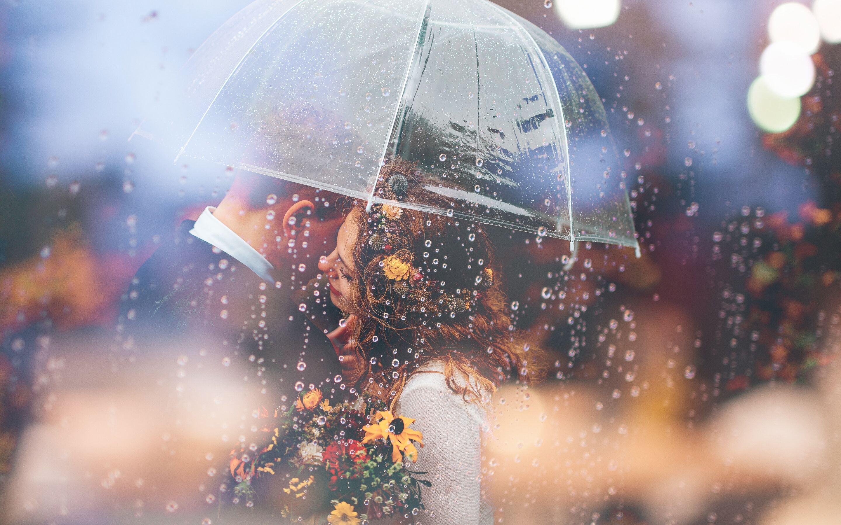 2880x1800 Married Couple Romantic Umbrella Raining Weeding Macbook
