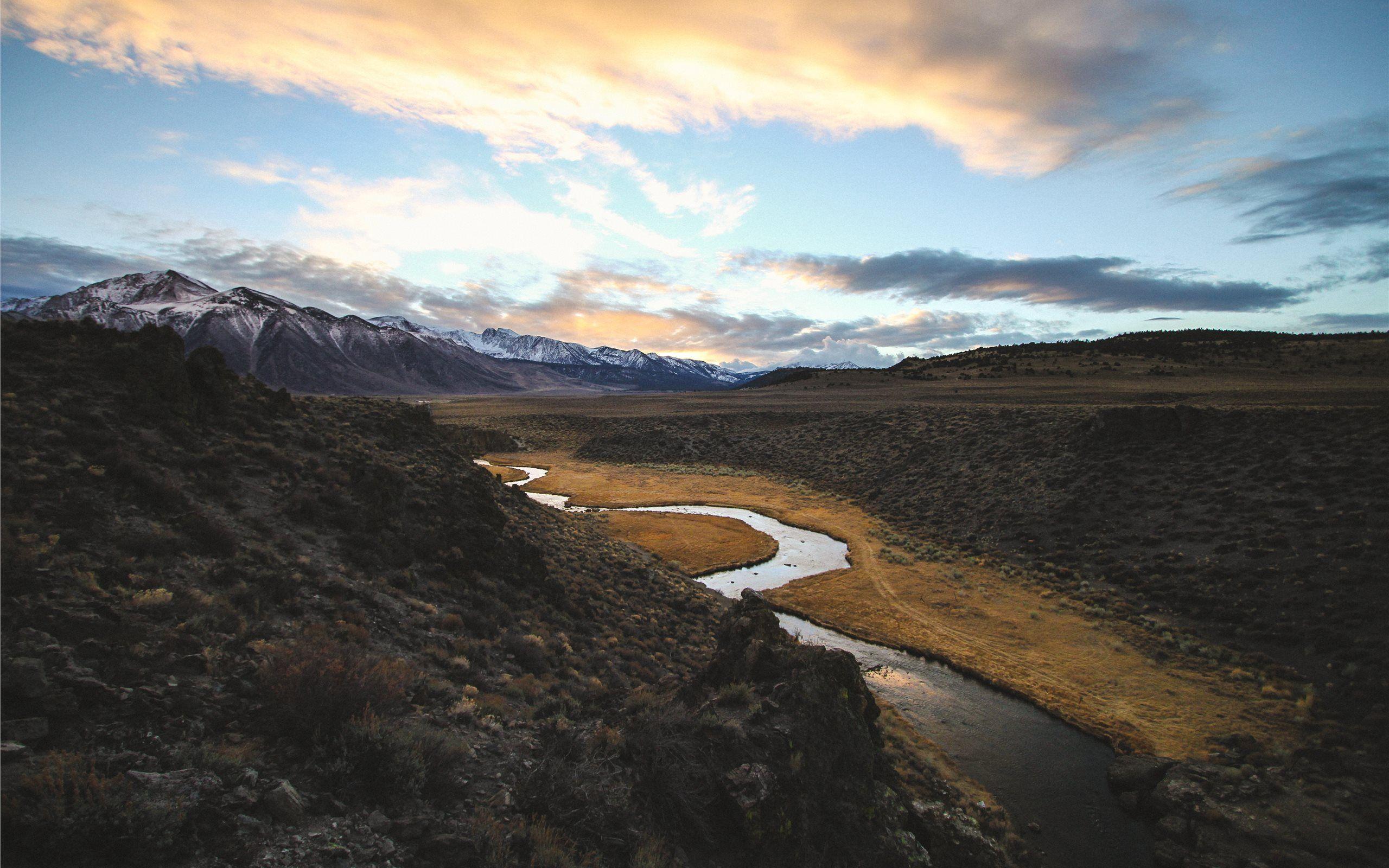 2560x1600 Outside The Sierra Nevada. MacBook Air Wallpaper Download