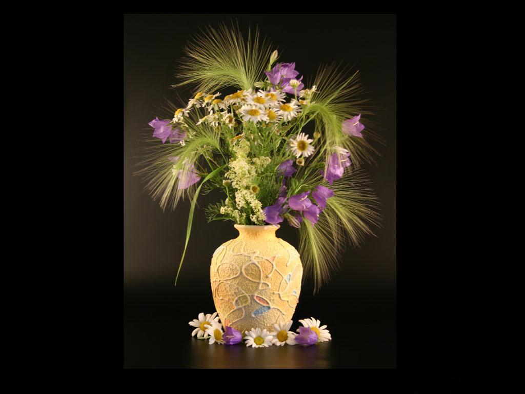 1024x768 Wallpaper Bouquets flower Ikebana