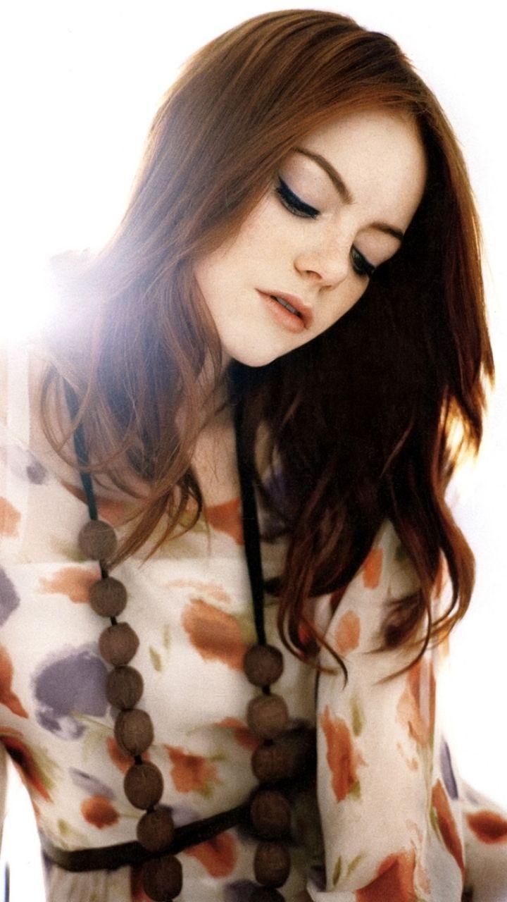 720x1280 Celebrity Emma Stone (720x1280) Wallpaper