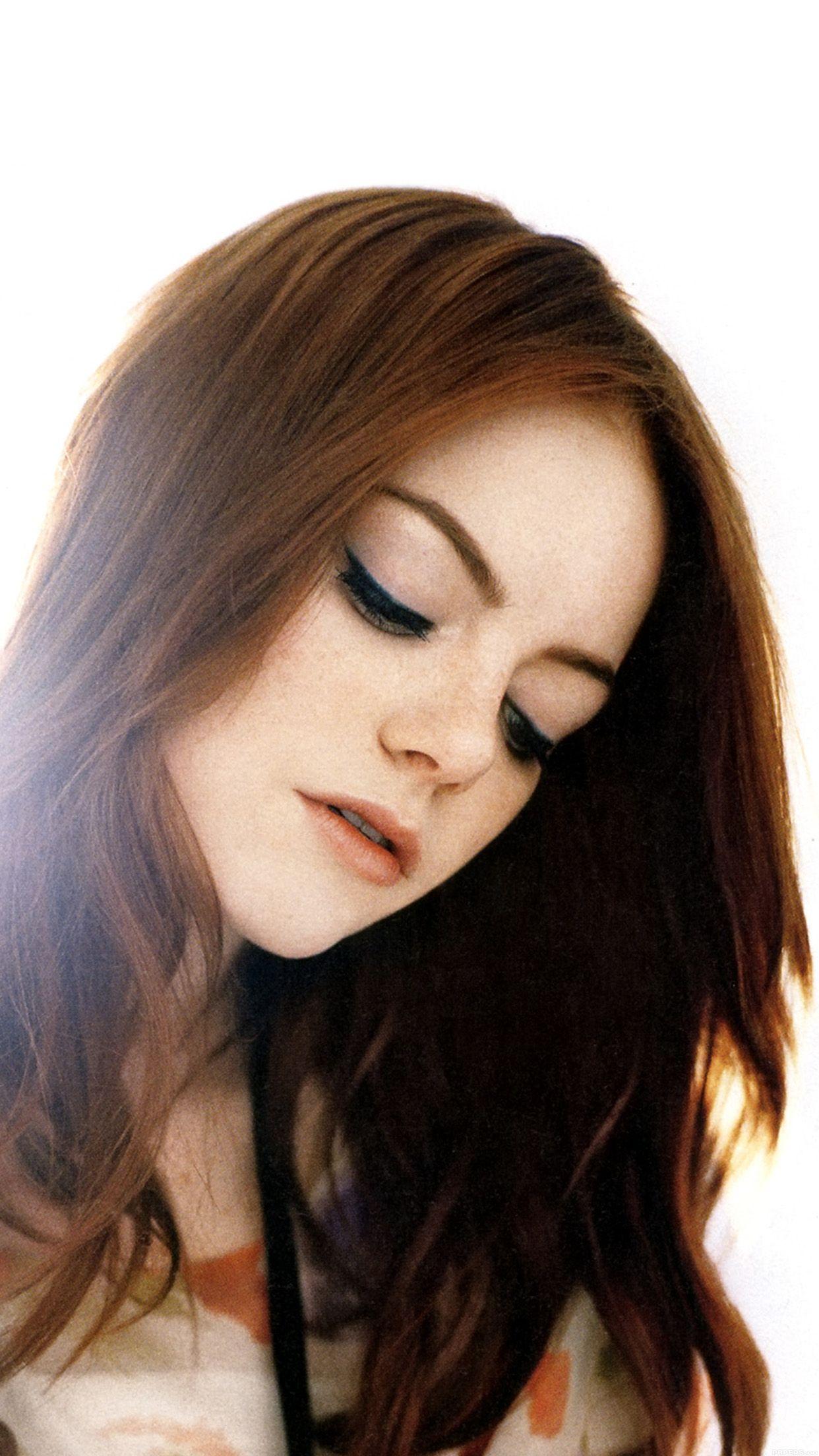 1242x2208 Emma Stone Nylon Girl Film Art