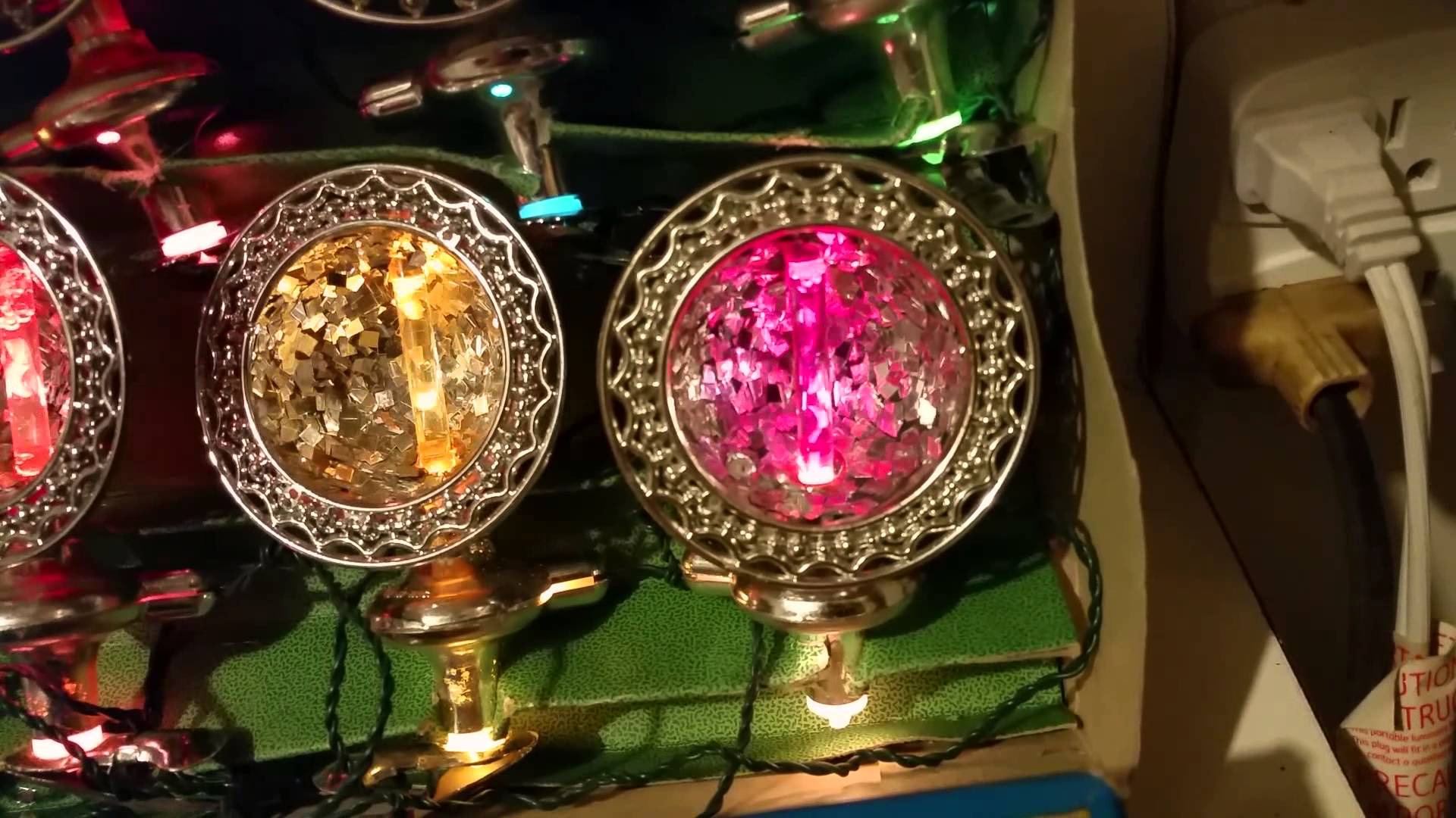 1920x1080 Vintage Italian Christmas Bubble Lights