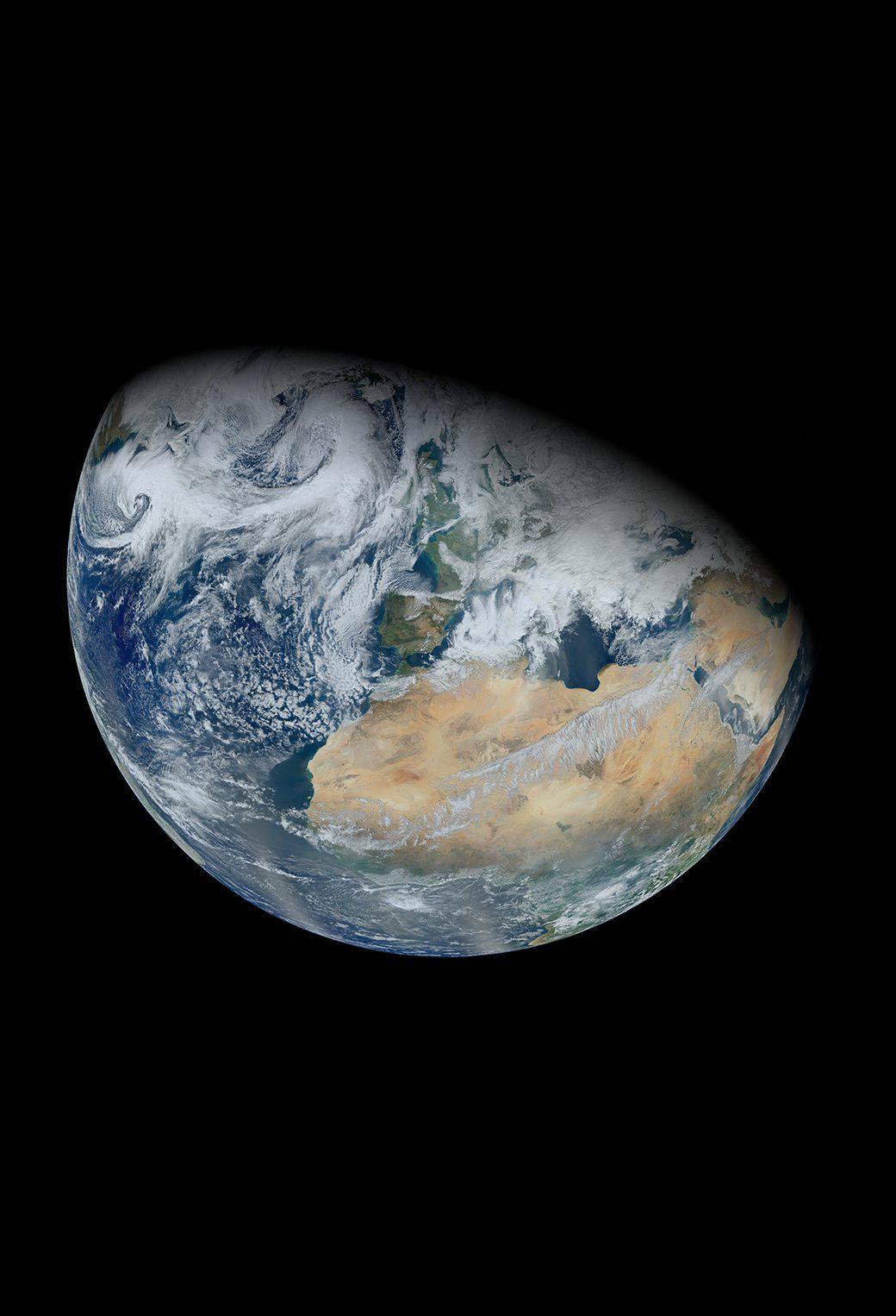 earth on black background 6K wallpaper download