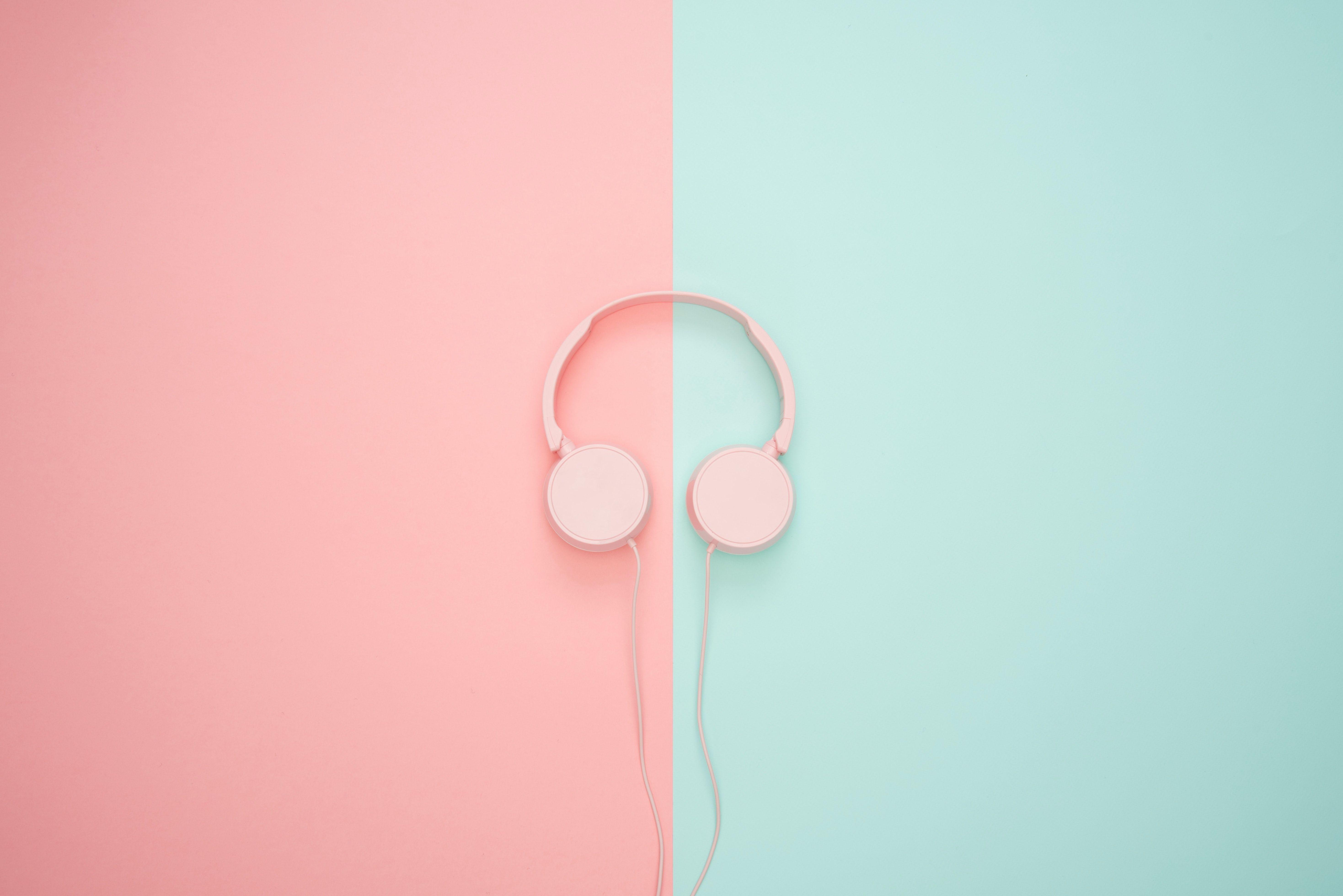 5874x3921 Headphones Picture. Download Free Image