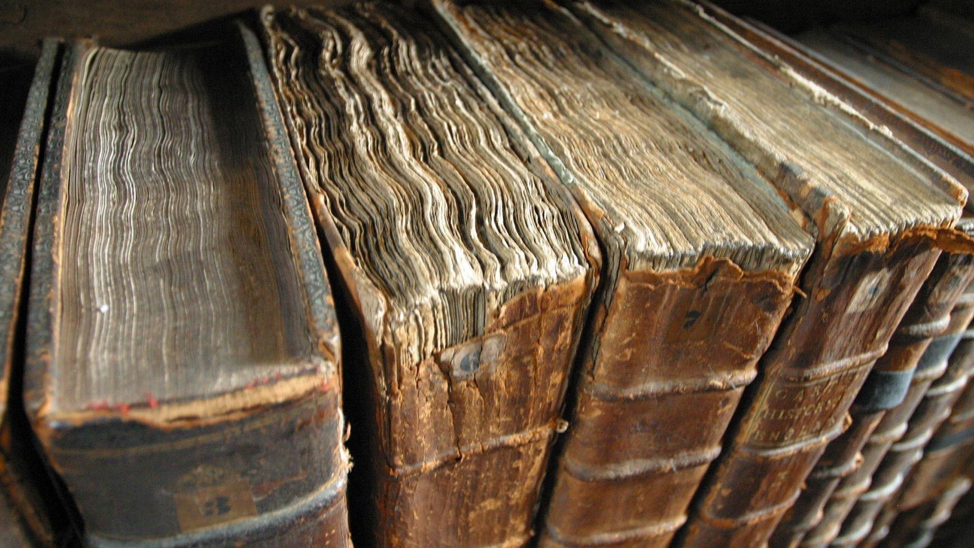 1920x1080 Antique Books Wallpaper 49797 1920x1080px