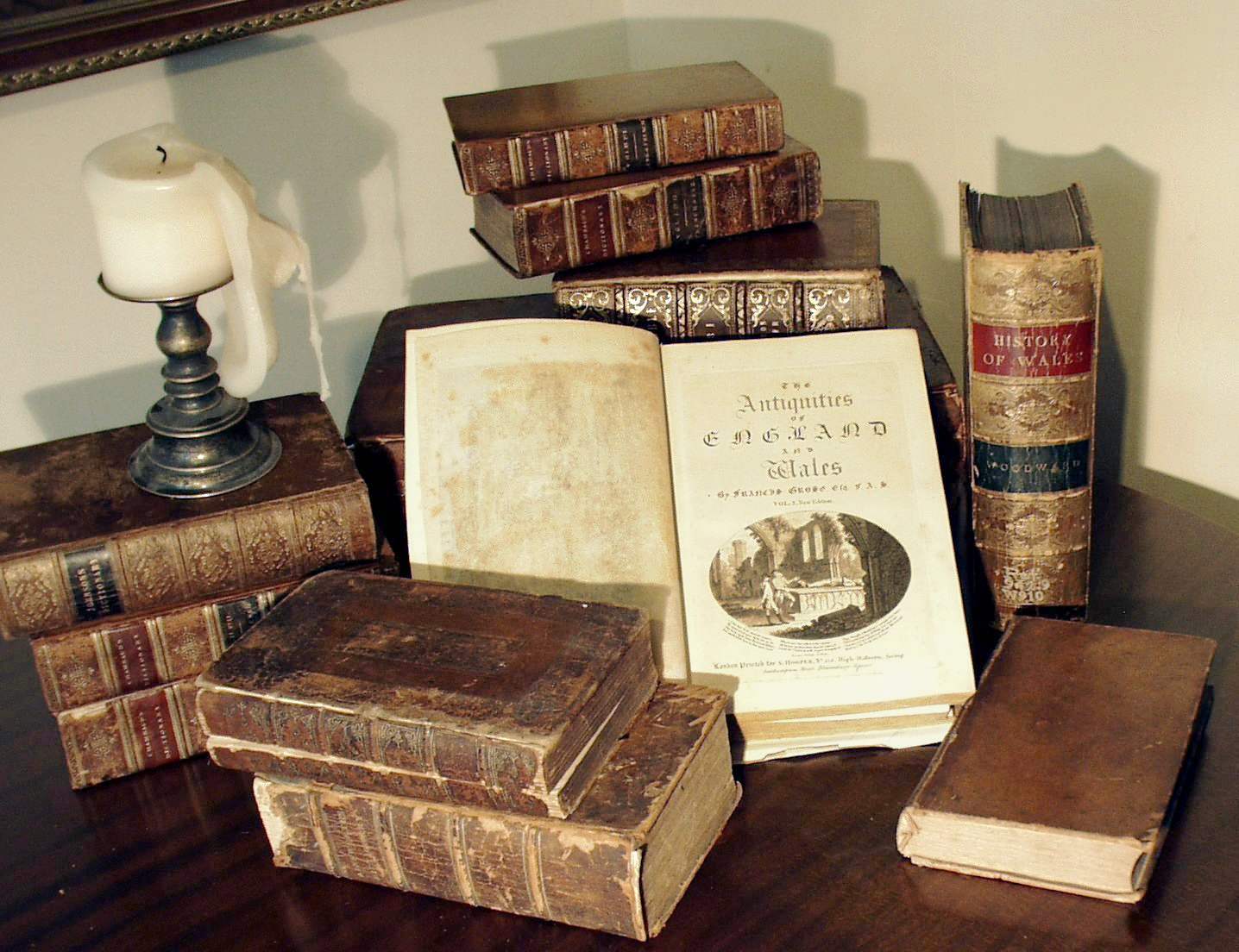 1436x1104 Grose Antique Books With