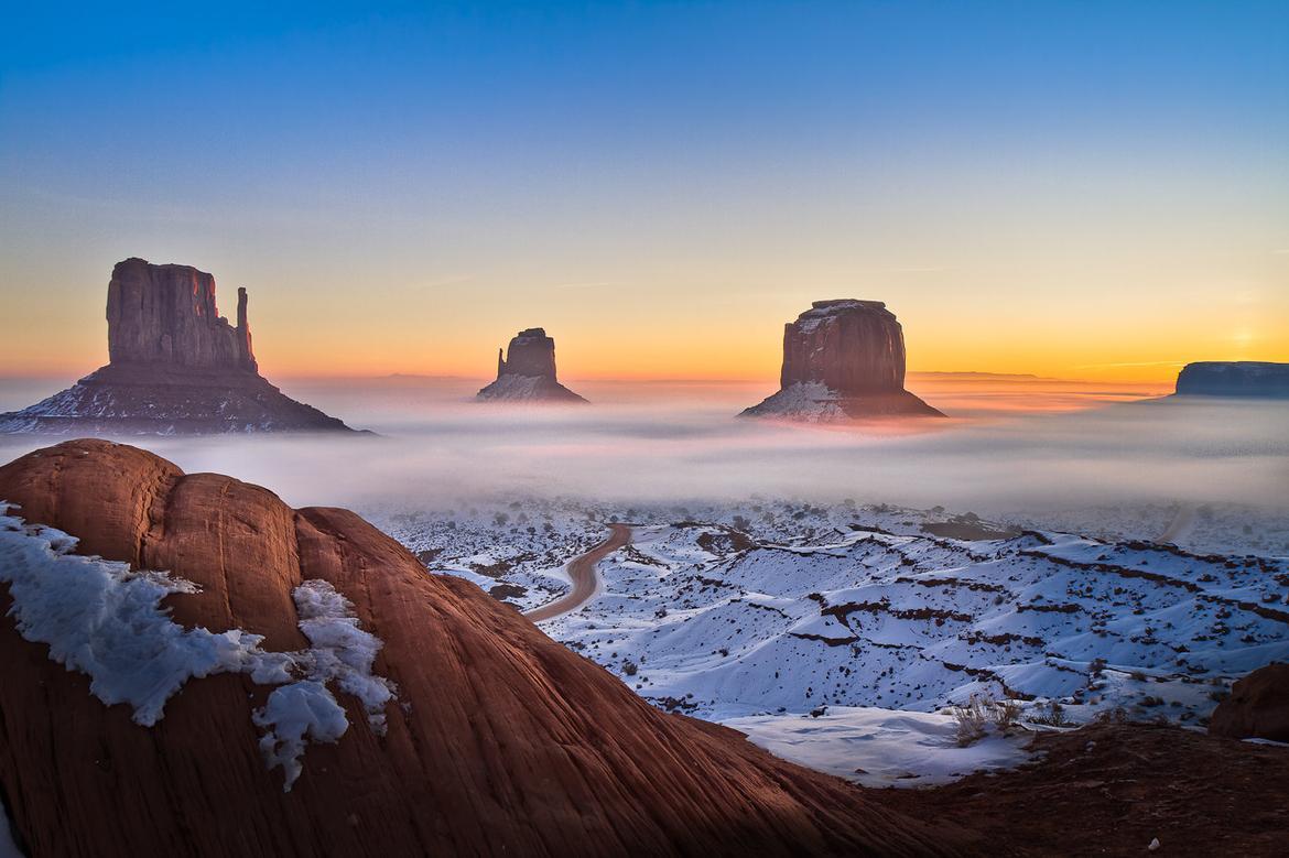 1170x779 Monument Valley Wallpaper