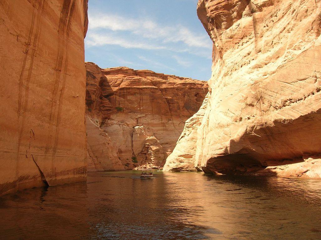 1024x768 Lake