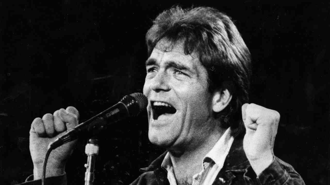 1280x720 The Power Of Love by Huey Lewis & The News: the story behind the song