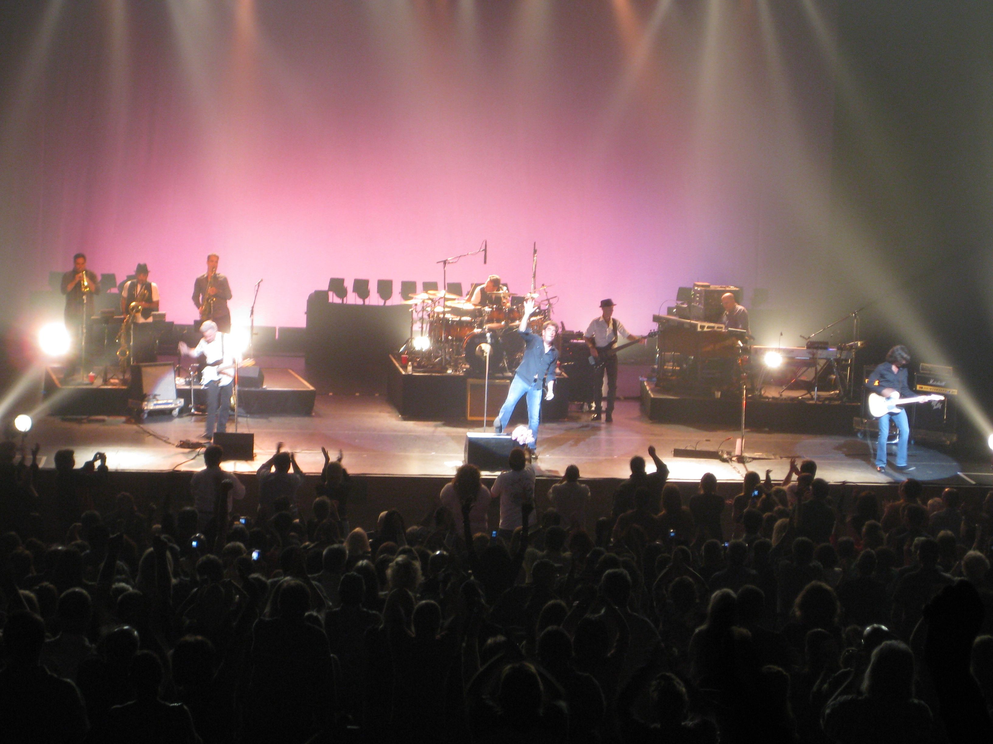 3264x2448 Huey Lewis & the News (MGM Grand Theater)